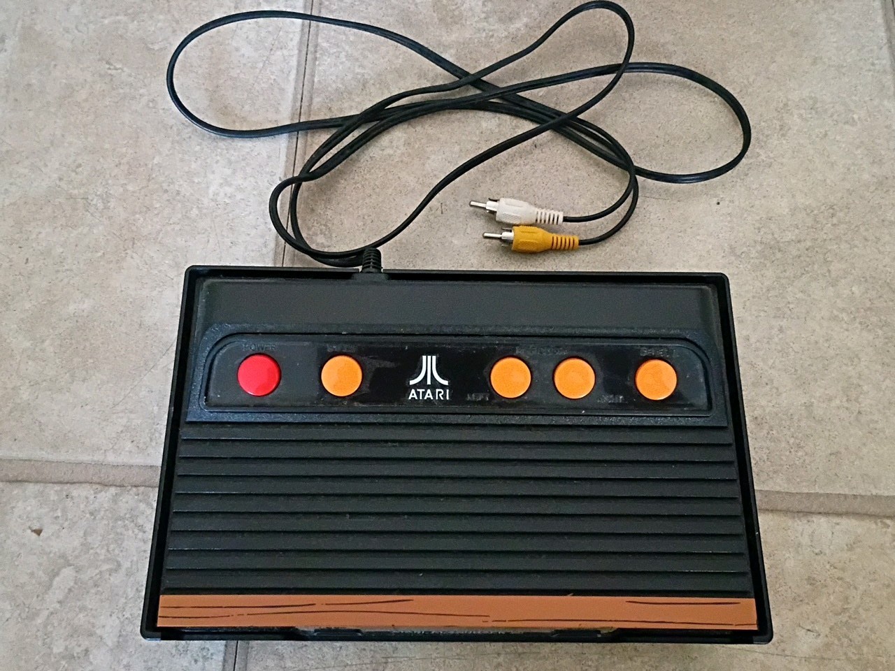 Atari Flashback 3 Classic Game Console Two Controllers Tested Works Great.