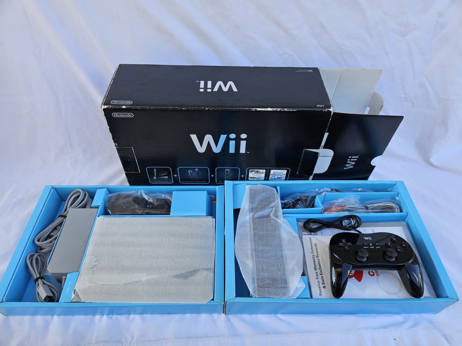Nintendo Wii Wii Sports Resort and Wii Remote Plus