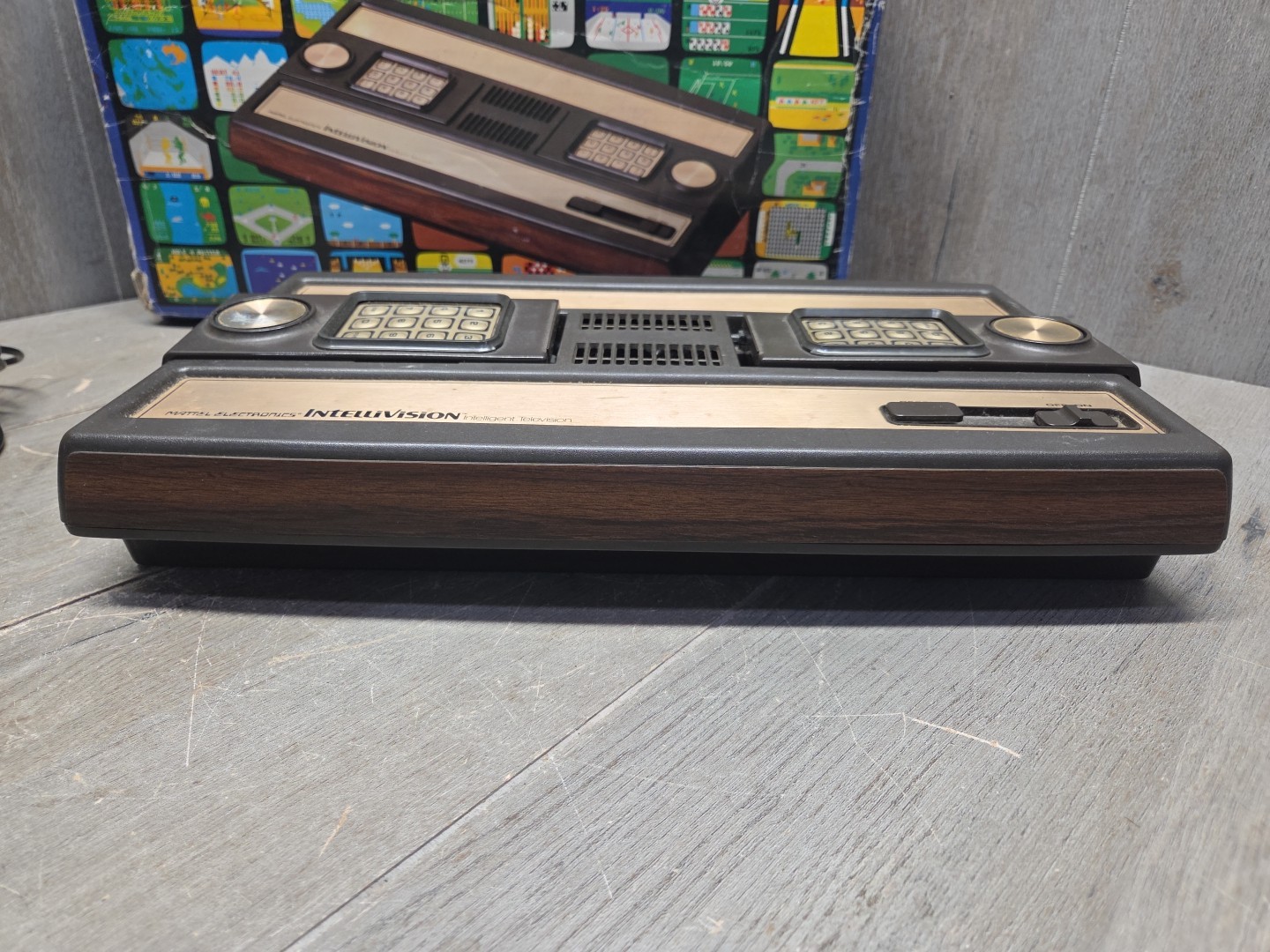 Mattel Electronics Intellivision 2609 Console With Box(Problem With Controller 2