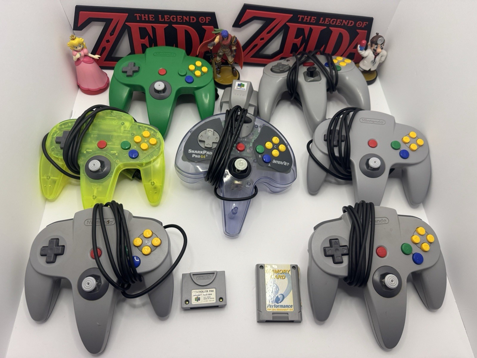 3 N64 Consoles 7 Controllers 30 Games