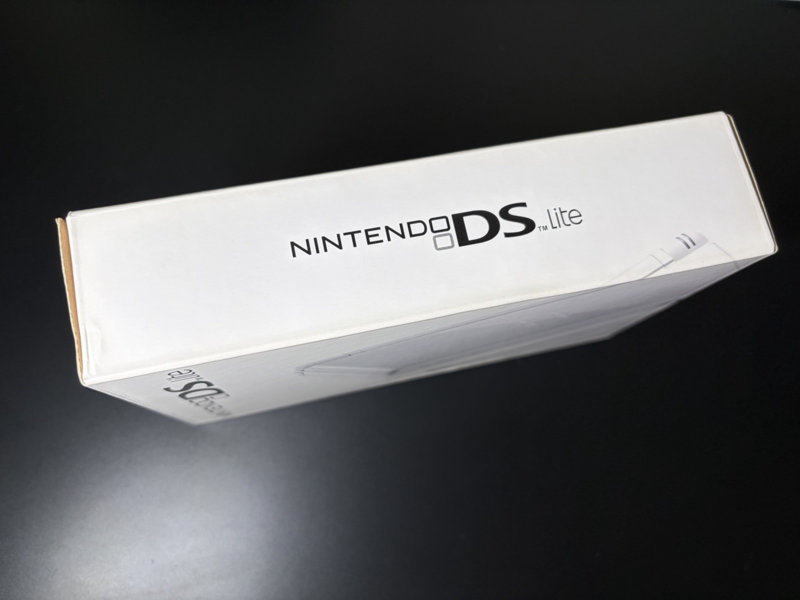 Nintendo DS Lite Handheld Game Console Polar White Very Good