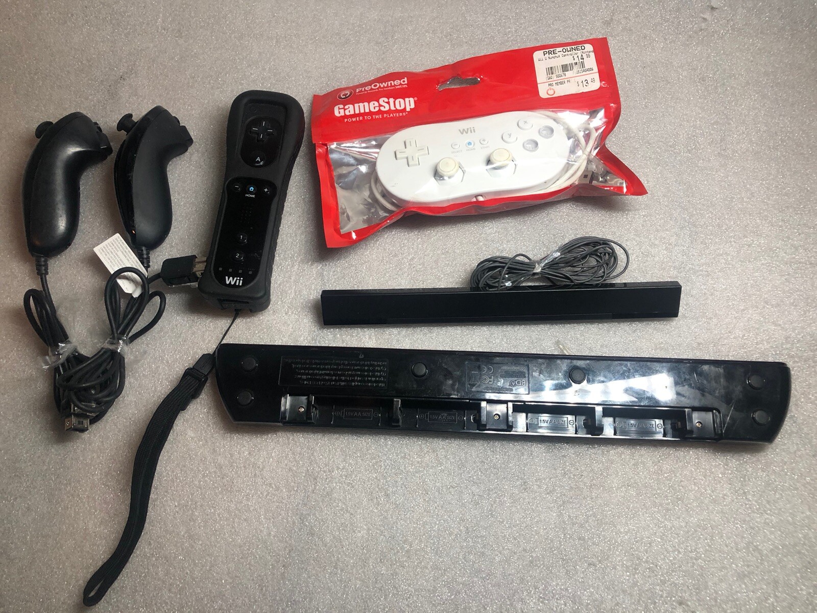 Nintendo Wii U Console 32GB Bundle & Pre-Installed Games & 9 Sealed Games Tested