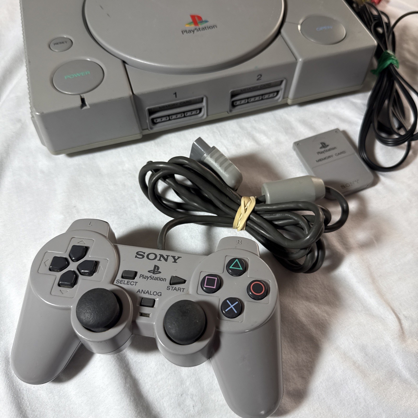 PlayStation 1 SCPH-9001 With Controller