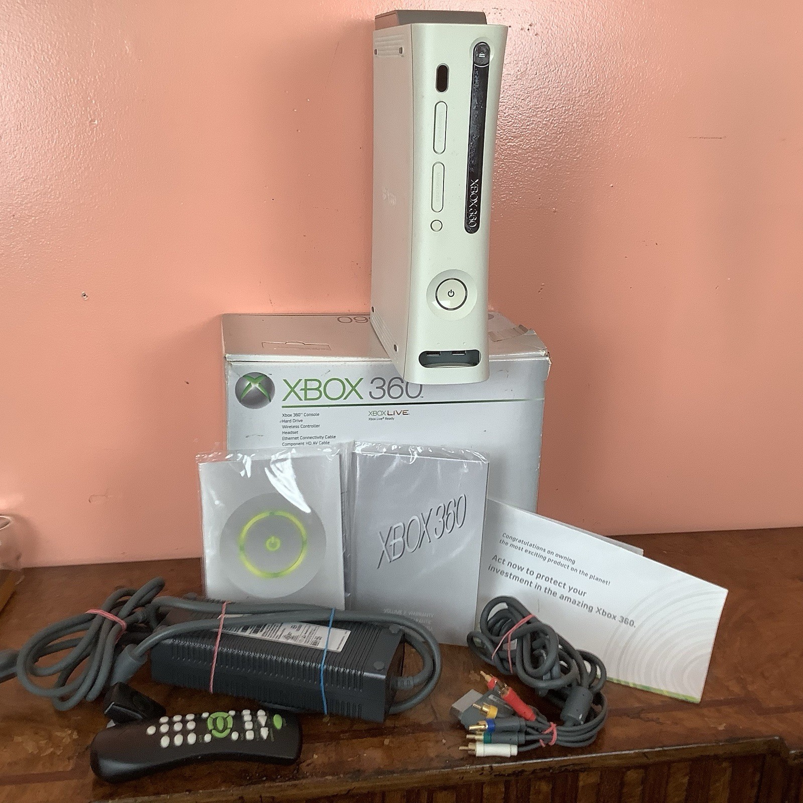 Microsoft Xbox Live 360 Console White, Box, Books,Power And HD AV Cables Working