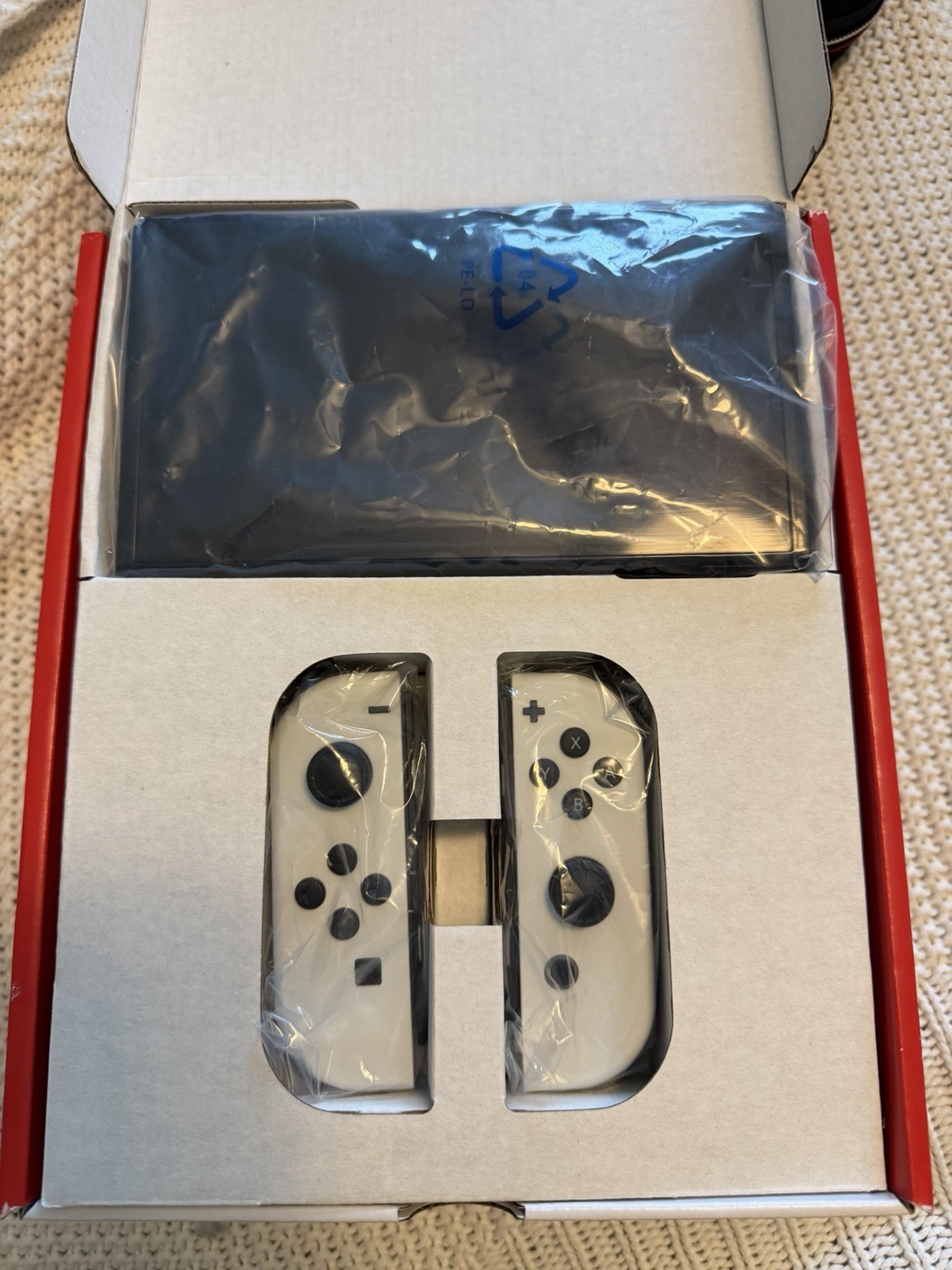 Nintendo Switch OLED Model HEG-001 Handheld Console – 64GB – White
