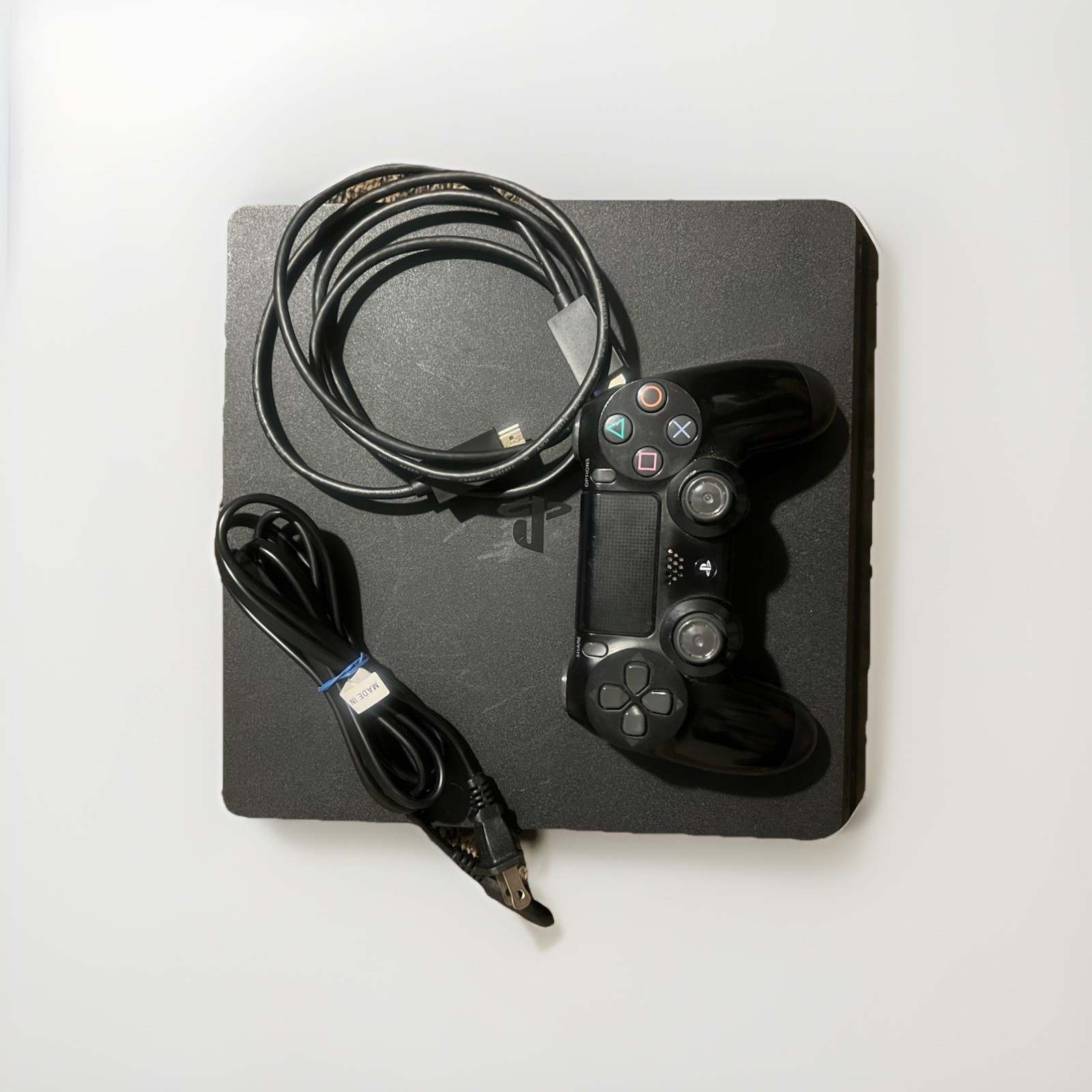 Sony PlayStation 4 Slim Controller And Cords