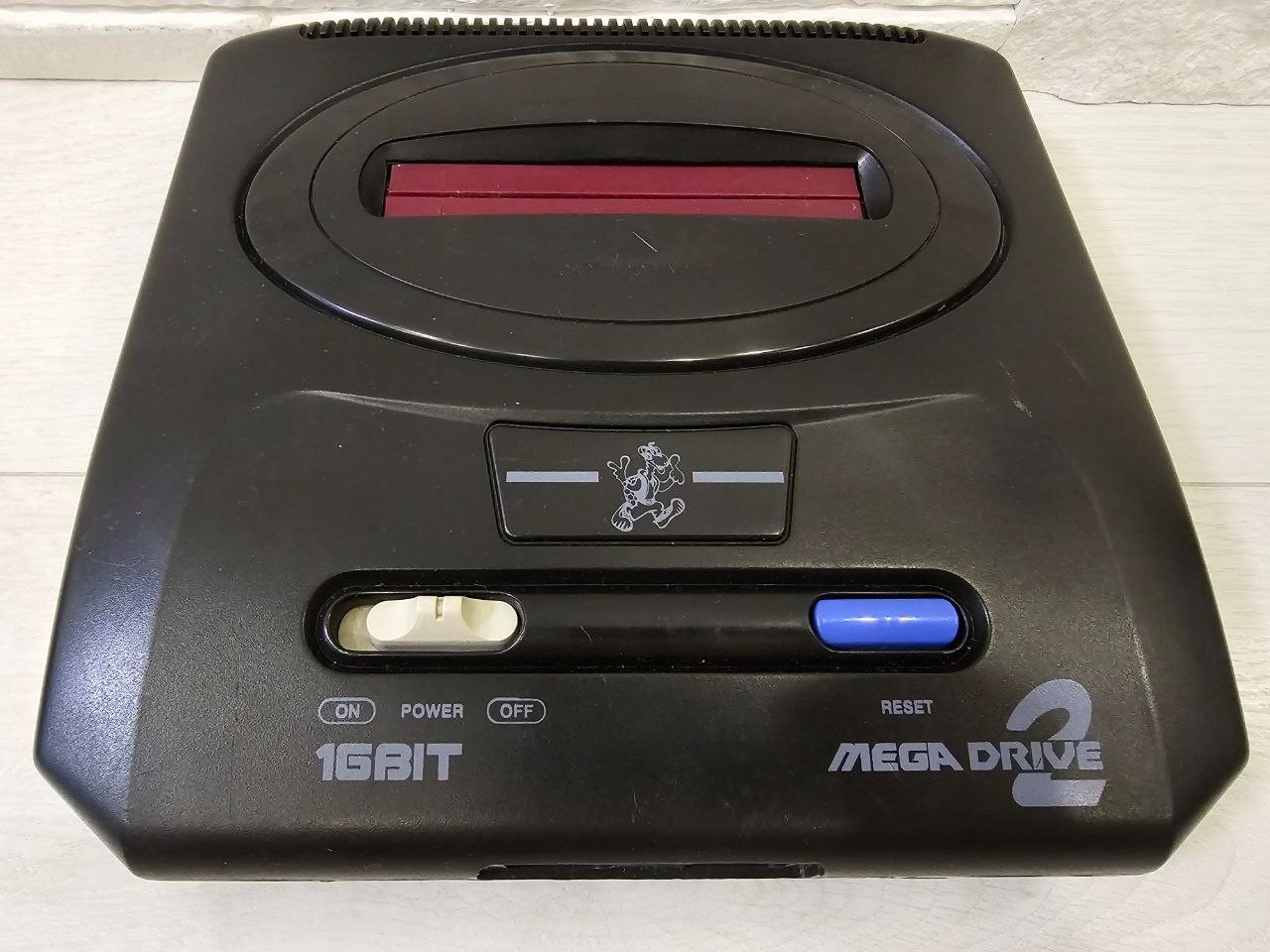 Mega Drive 2 Retro Vintage 1990s TV Game Console analog Sega 16 bit tested