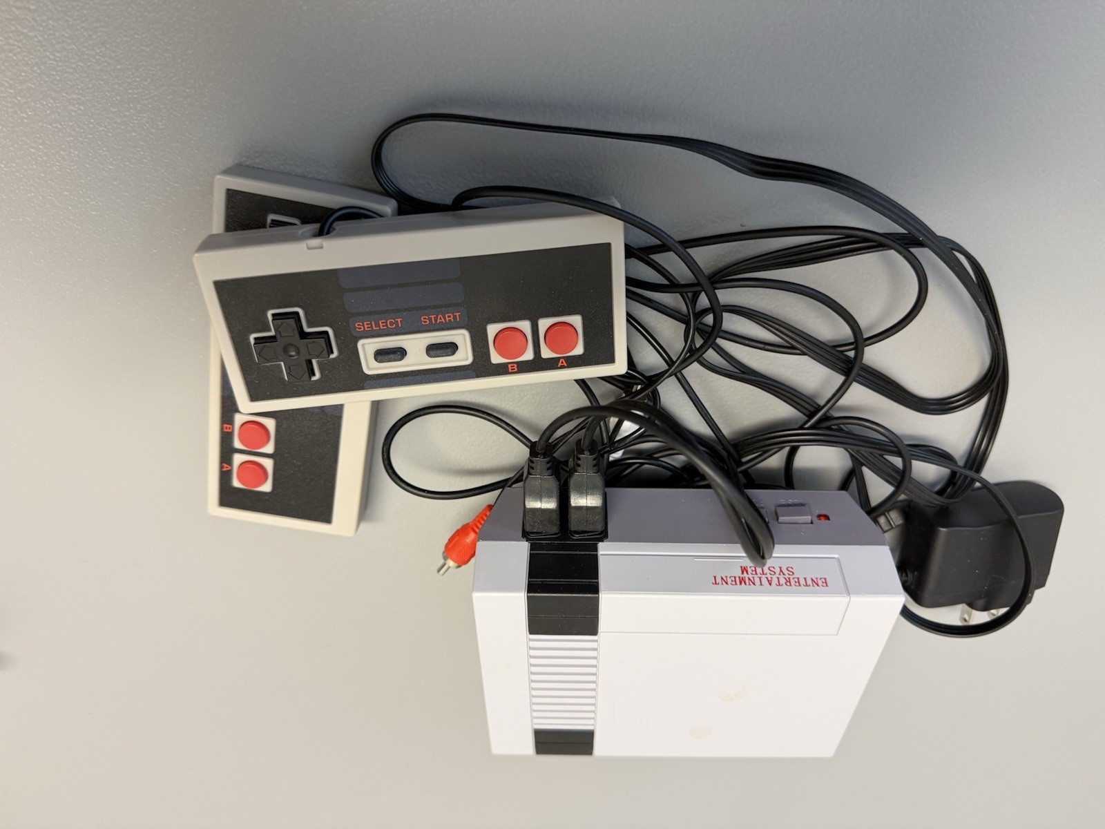 Entertainment System Video Game Console, Two Controllers, Composite RCA, Multi-…
