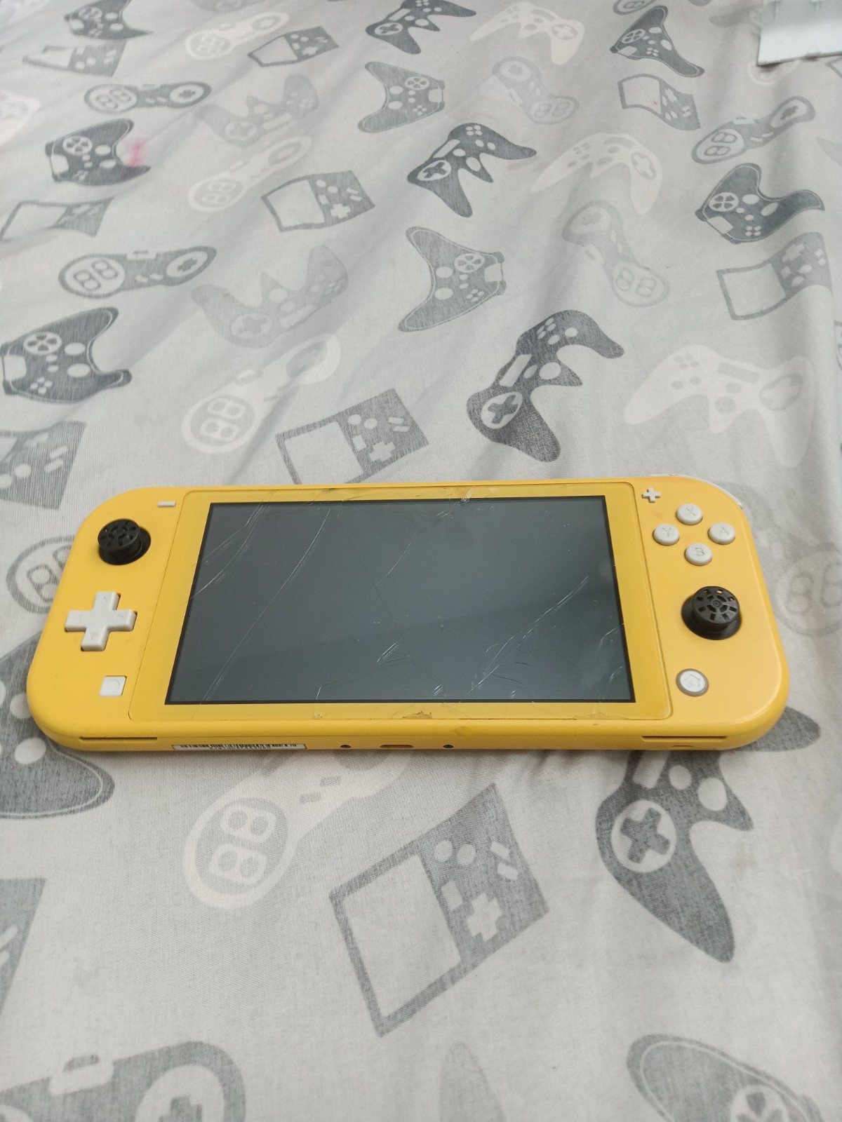 Nintendo Switch Lite Yellow Handheld Console 32GB 720p USB-C Headphone Jack