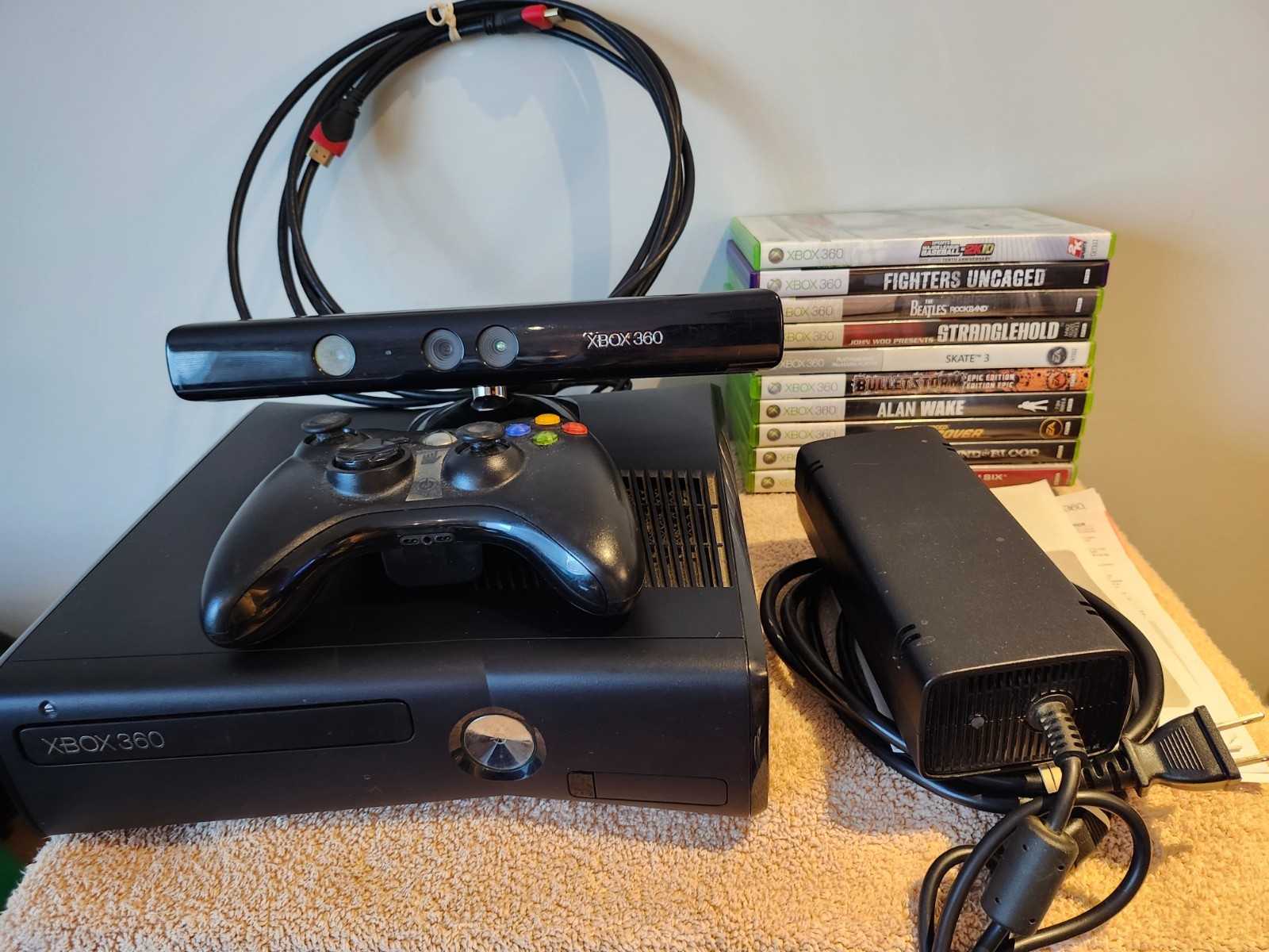 Microsoft Xbox 360 S Launch Edition 250GB Glossy Black Console (RKH-00041)