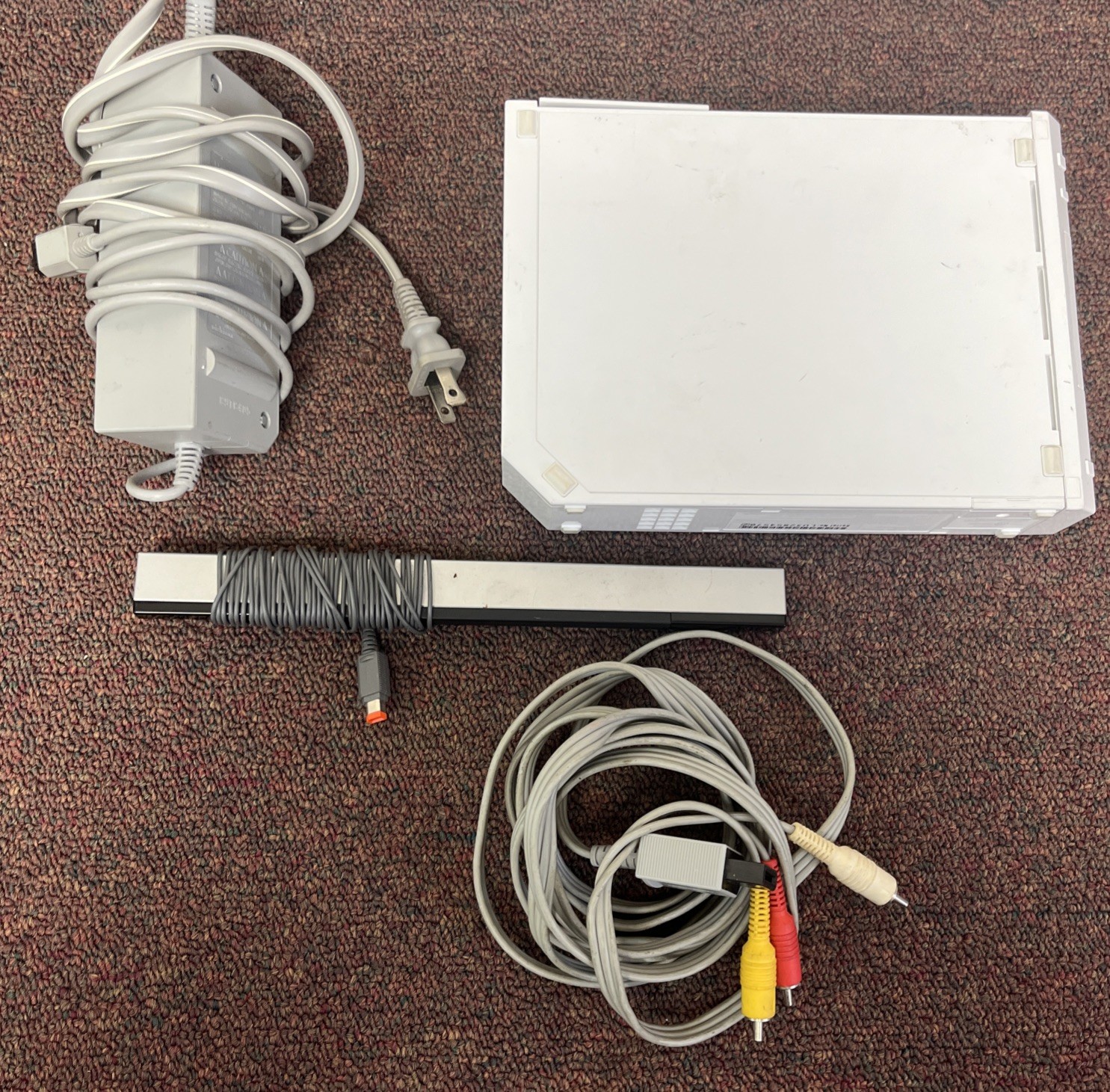 Nintendo Wii Console White Bundle RVL-001 GameCube System – Tested & working