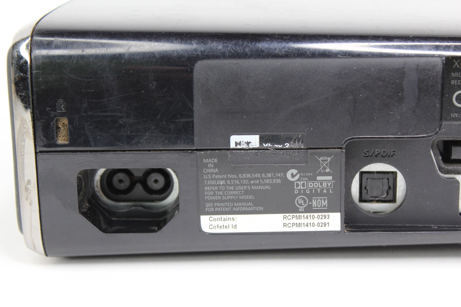 Microsoft Xbox 360 S Console Only NOT WORKING FOR PARTS ONLY Plays Games