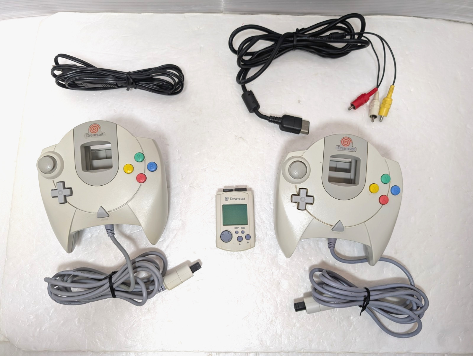 SEGA Dreamcast Console 2 Controller Visual Memory Marvel vs Capcom 2 Japan