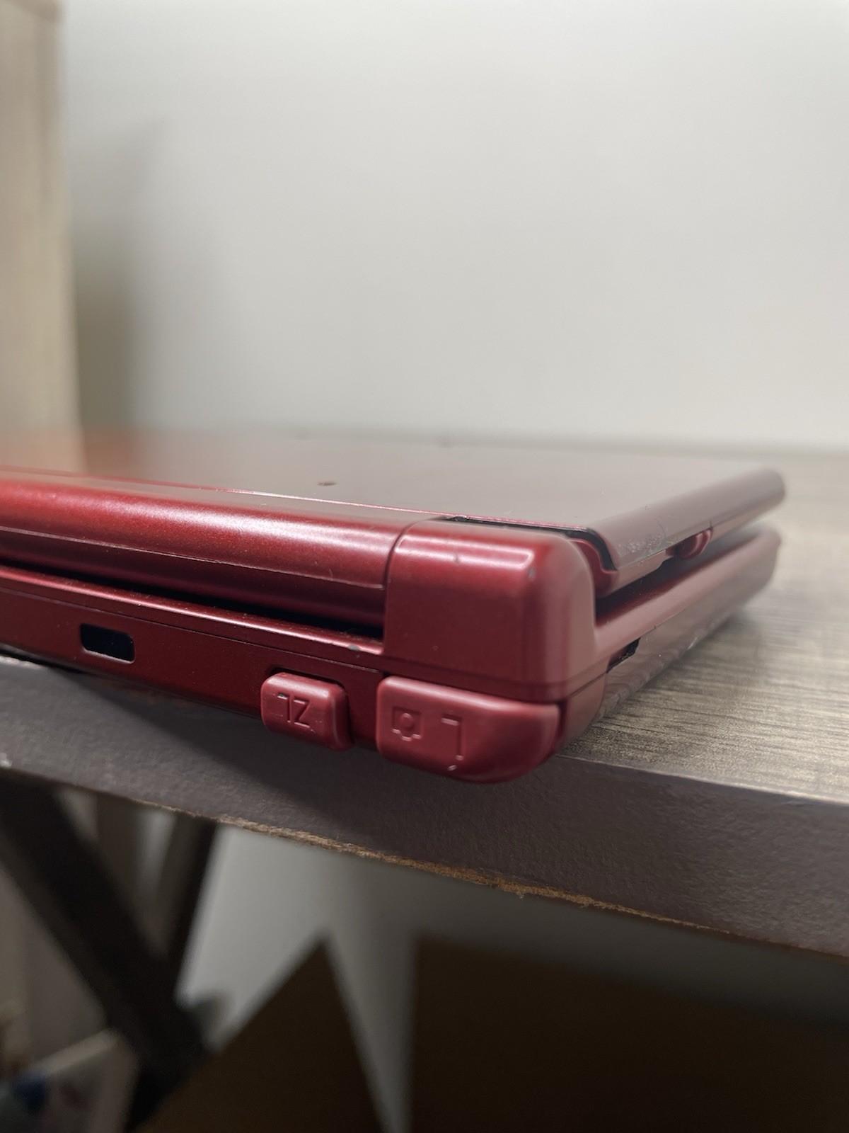 “NEW” NINTENDO 3DS XL METALLIC RED (RED-001) HANDHELD CONSOLE- USED.