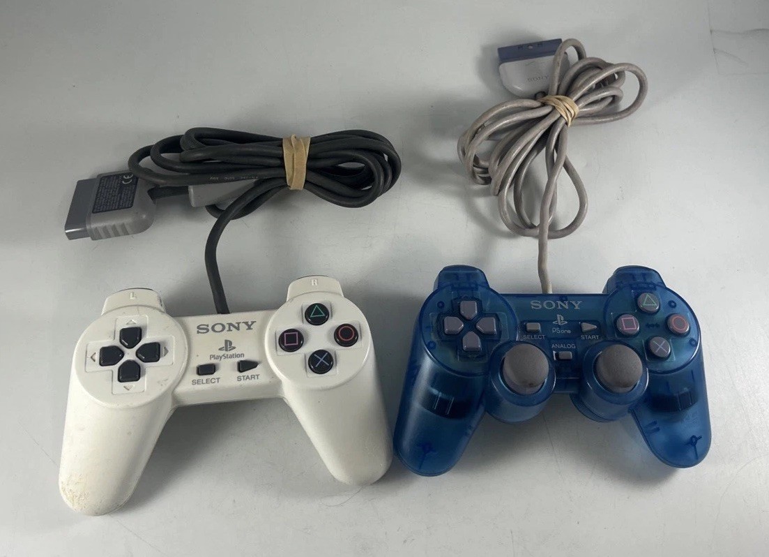 Sony Playstation PSone Console Bundle 2 Controllers 2 Games SCPH-101