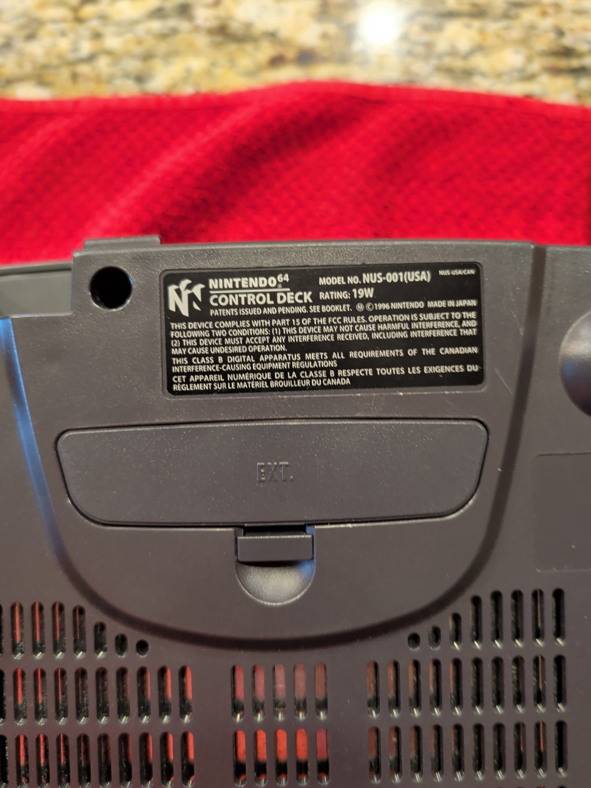 Nintendo 64 N64 Console Bundle With 1 Game
