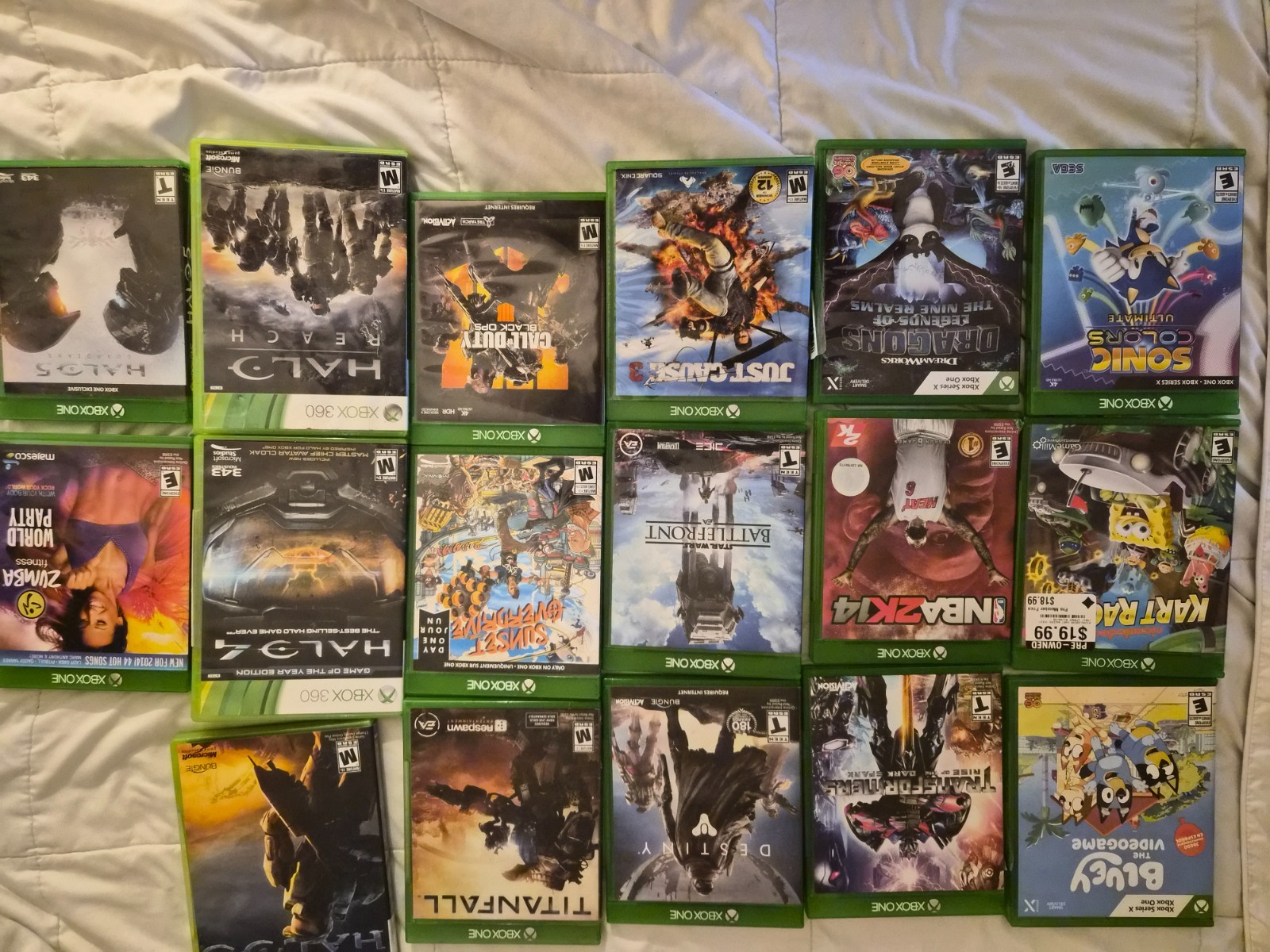 Microsoft Xbox One Kinect Bundle 500GB Black Console (7UV-00239) 14 games