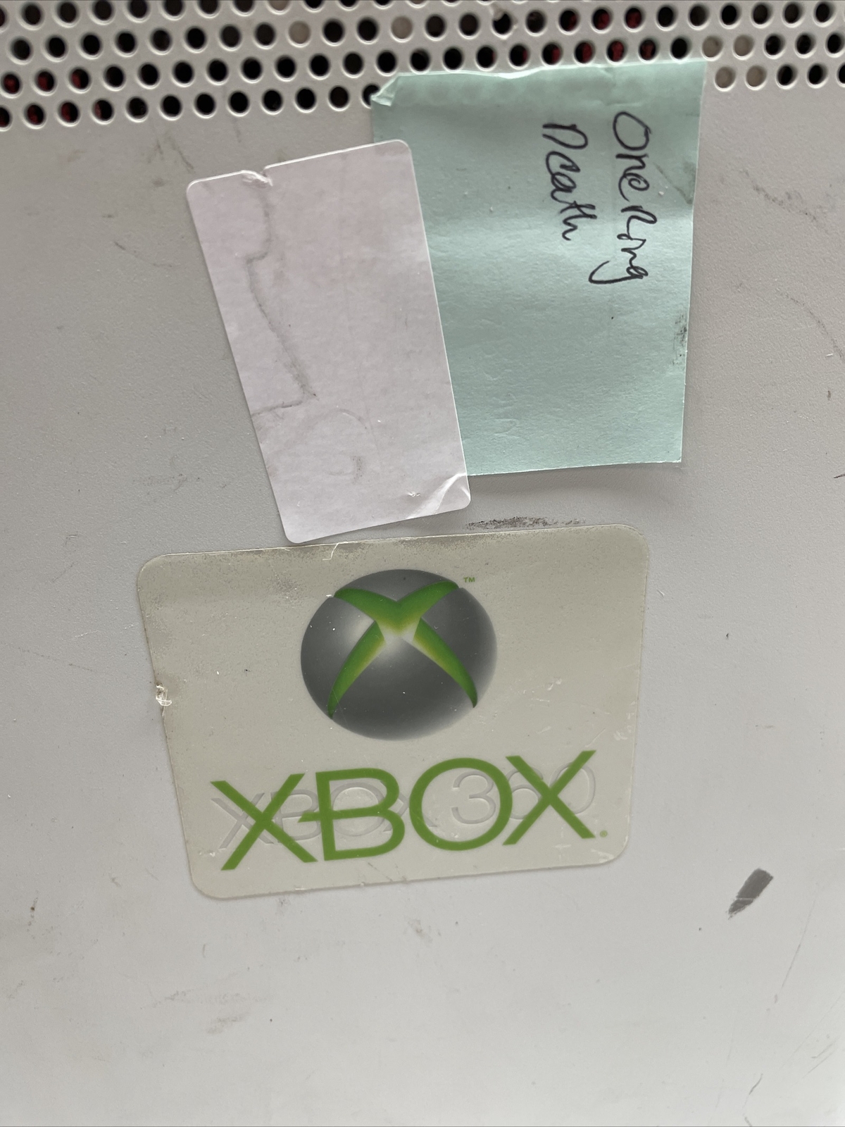 Microsoft Xbox 360 White Console FOR PARTS NOT WORKING Red Ring Of Death