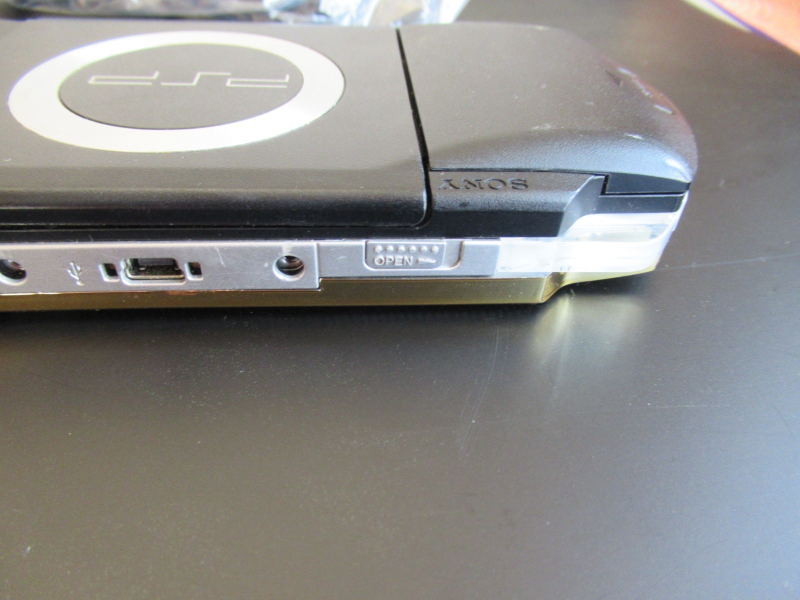 PSP 1000 Black/Gold w/ Ark-4 USB power/data HQ battery SANDISK 32gb working!