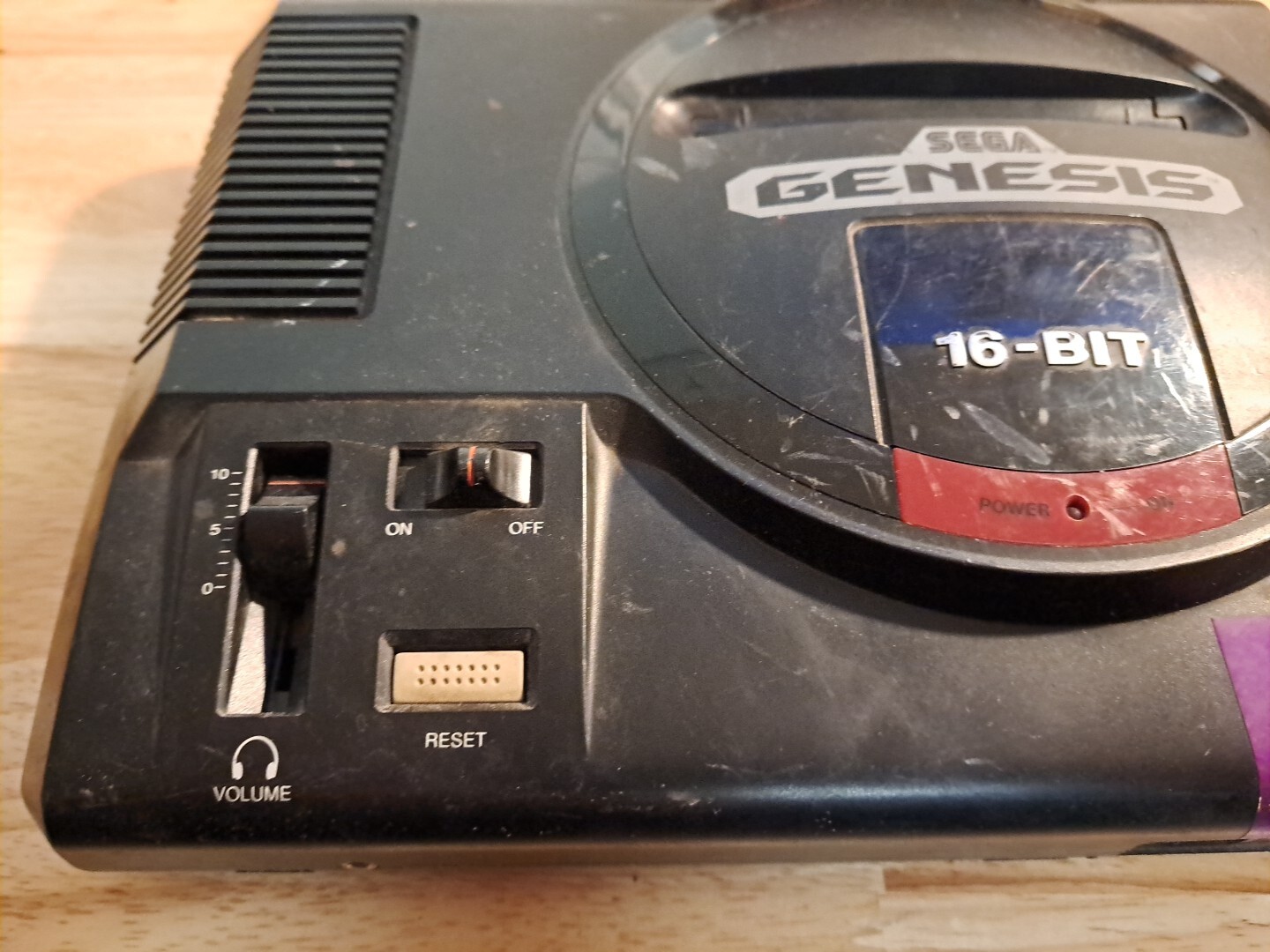 Sega Genesis 1 Console System Model 1601 w/ Controller Model 1650