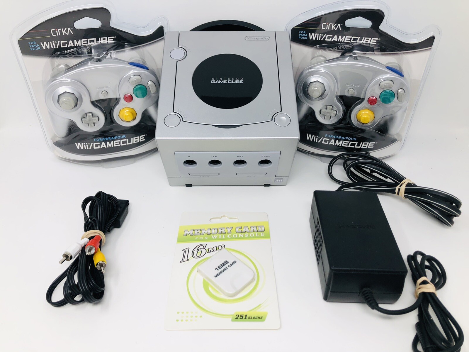 Nintendo Gamecube Platinum Game Console Silver System Bundle 2 NEW Controllers