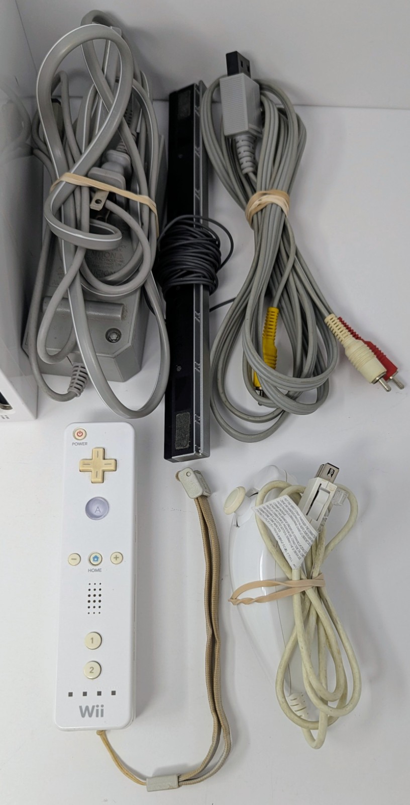 Nintendo Wii White Console GameCube Compatible Bundle w/ 10 Games – Tested!