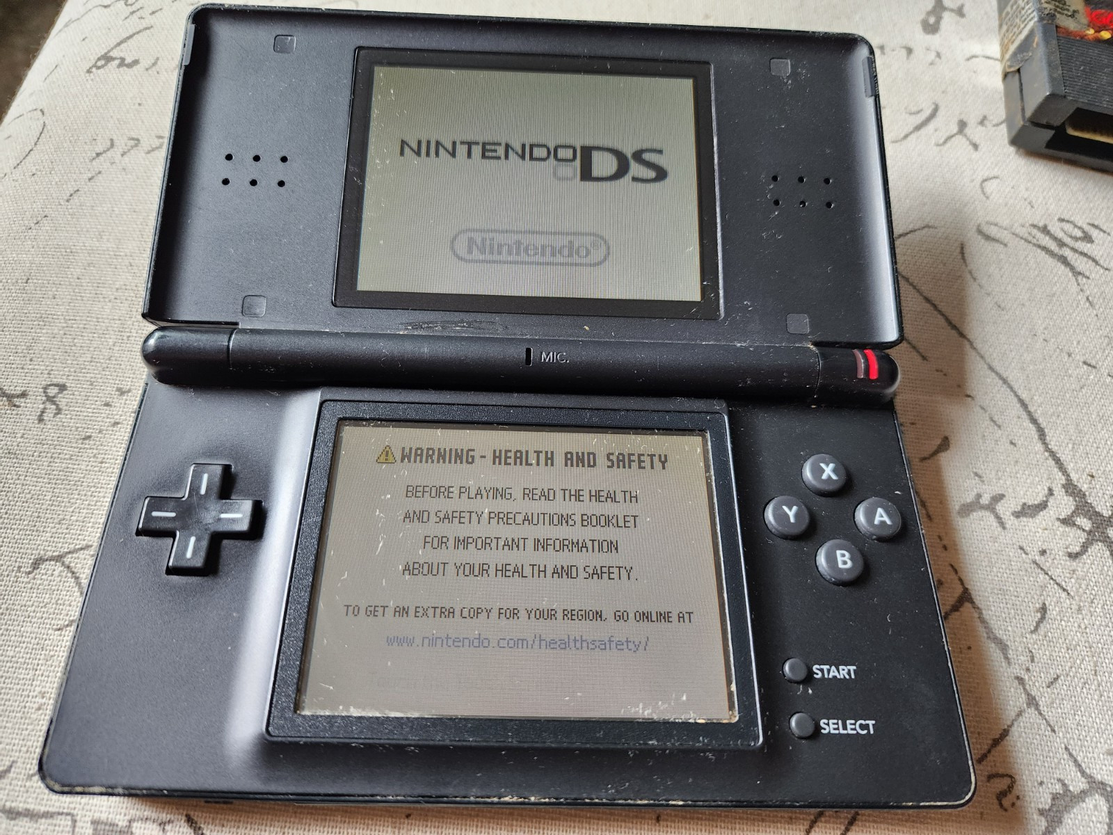 Nintendo DS Lite 32MB Handheld System – Black (USG-001)
