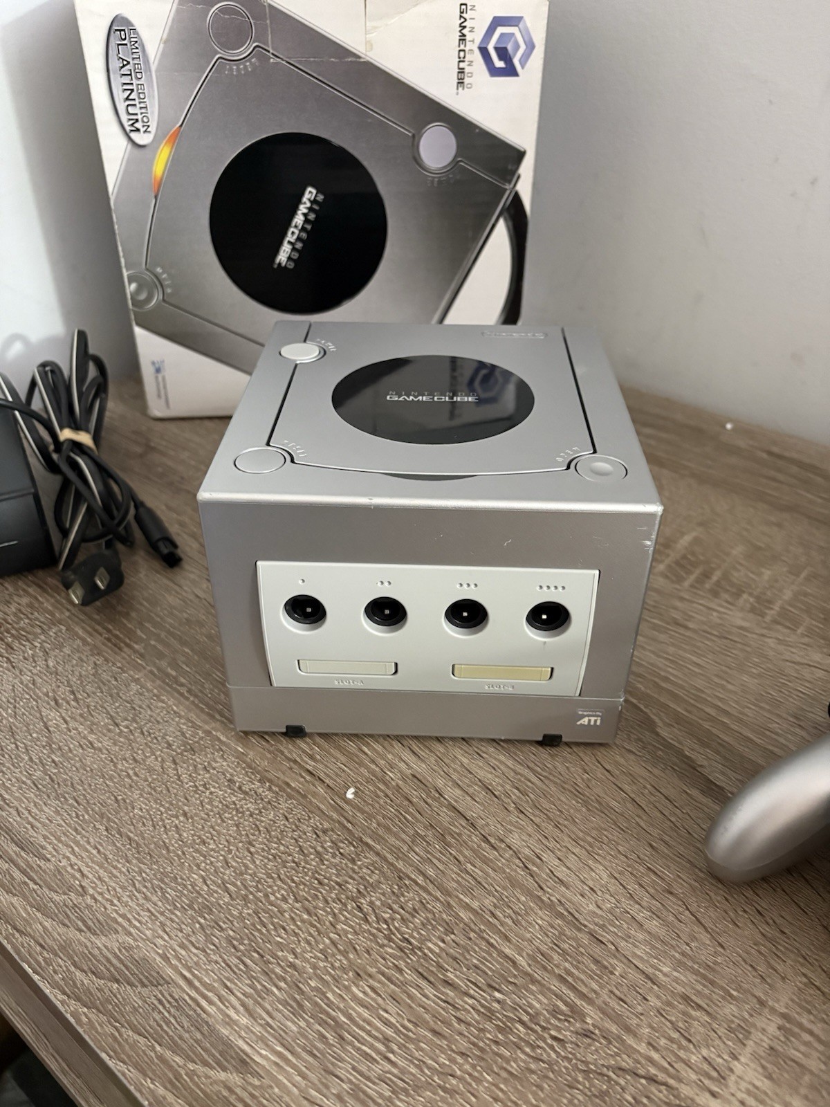 Nintendo GameCube Console System (DOL-101) Platinum w/ Game