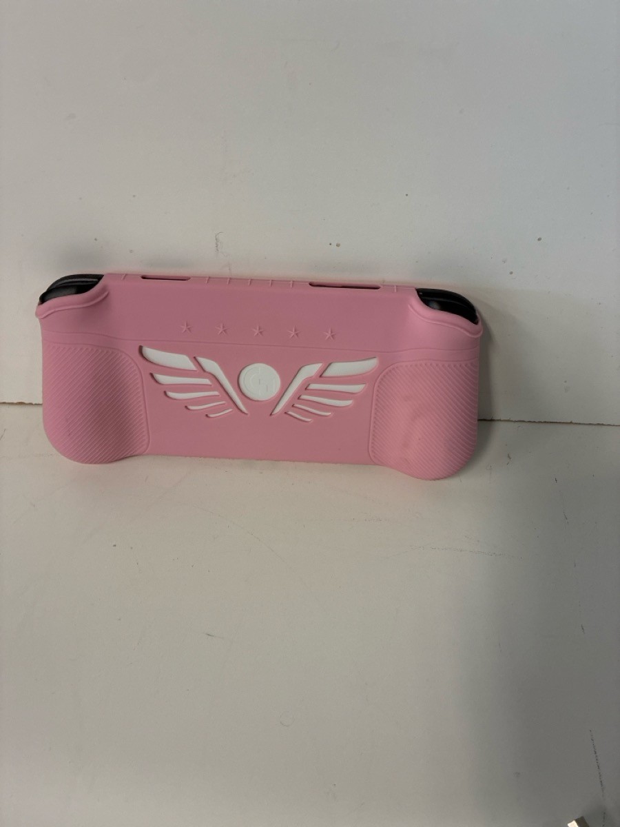 LOGITECH CLOUD HANDHELD WHITE WITH PINK COVER AND CHARGING CORD (P18029245)