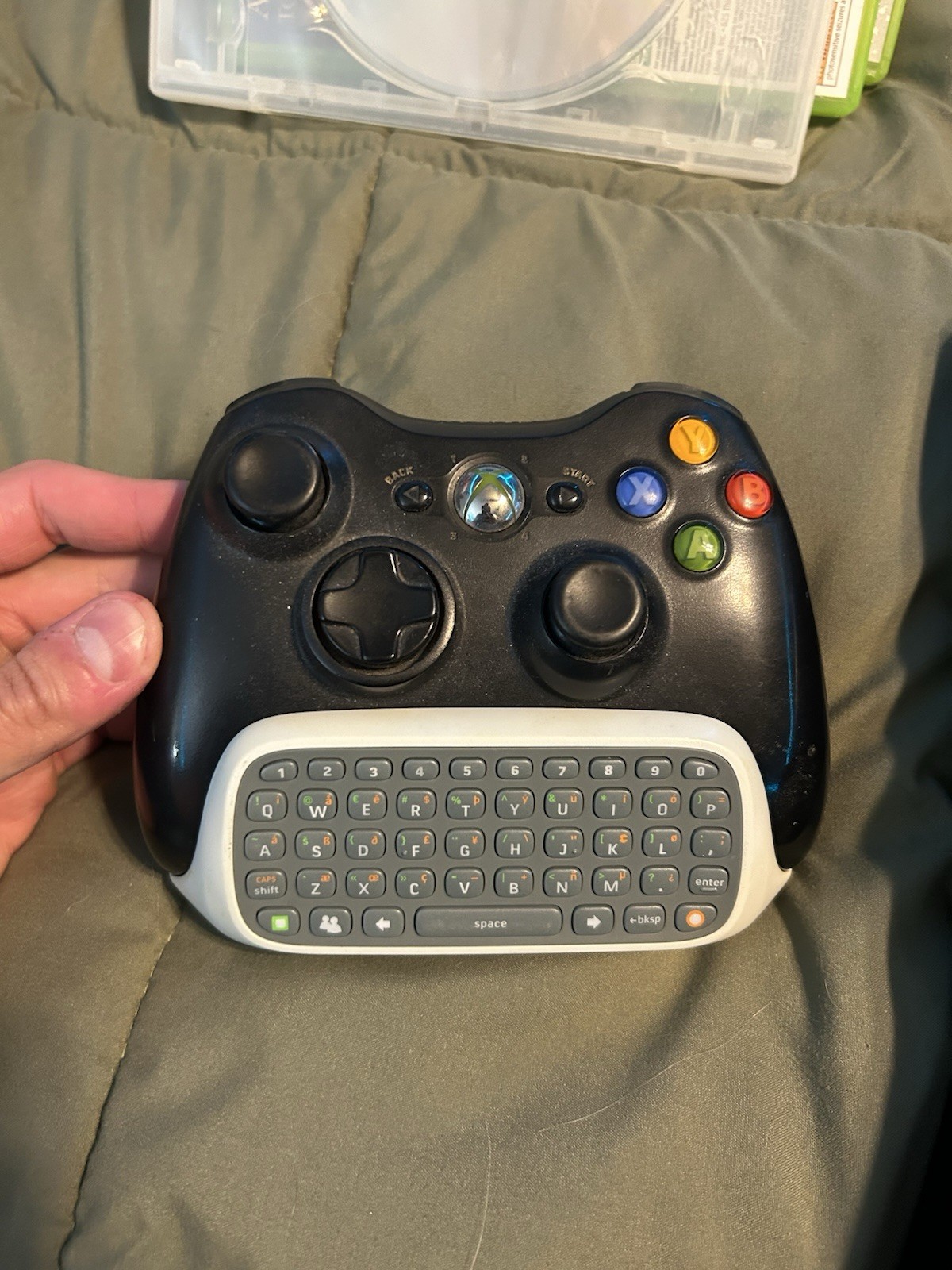 Microsoft Xbox 360 Slim Lot Black Console 1 remote 22 Games Tested Chatpad