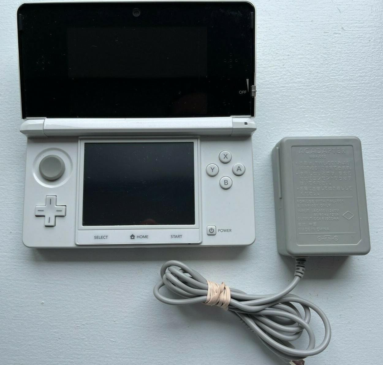 Nintendo 3DS Console – Pure White – Japanese Import – Very Good – US Seller