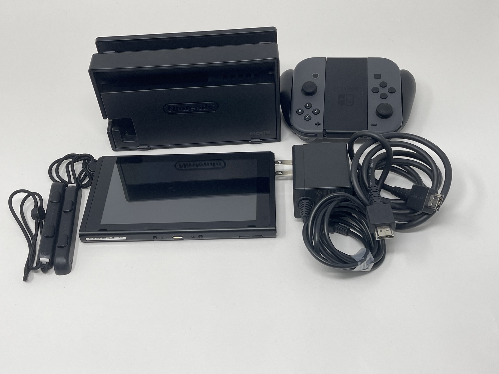 Nintendo Switch HAC-001 32GB Console with Gray Joy‑Con Good