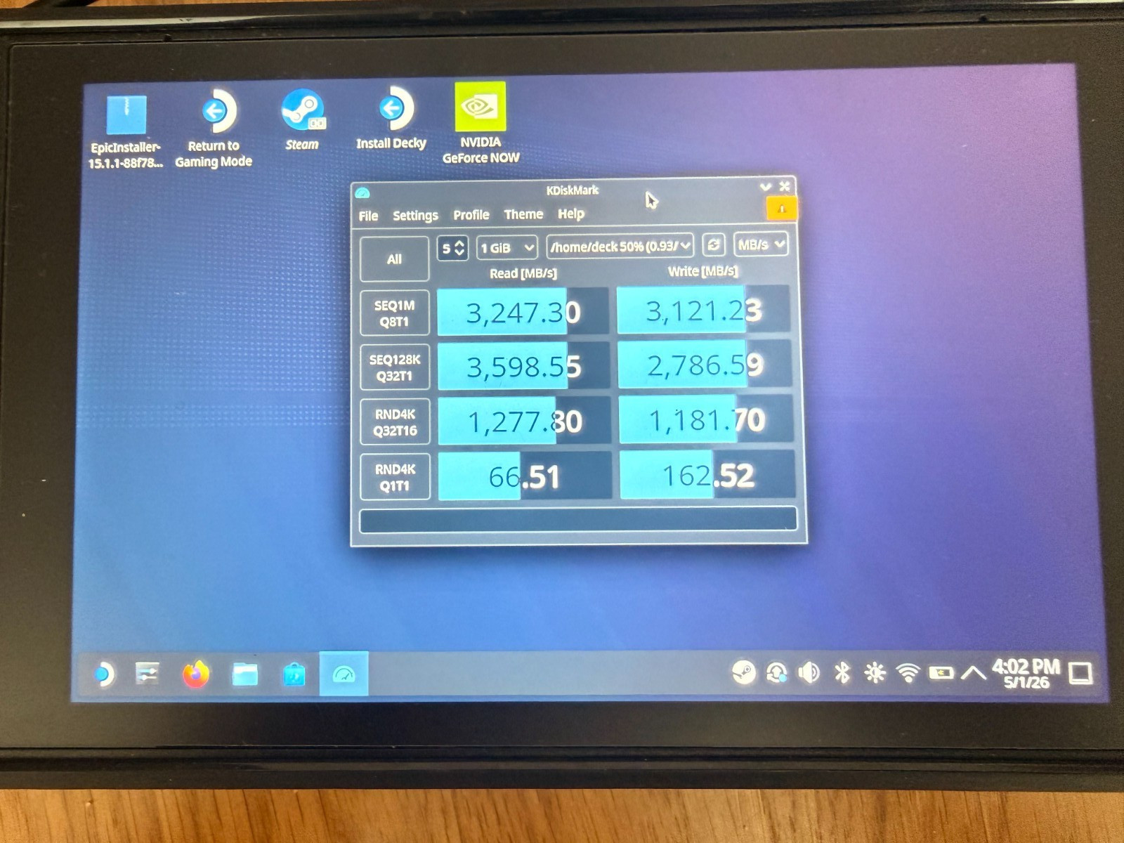 Valve Steam Deck Handheld Console-LCD 2TB WD NVME Internal