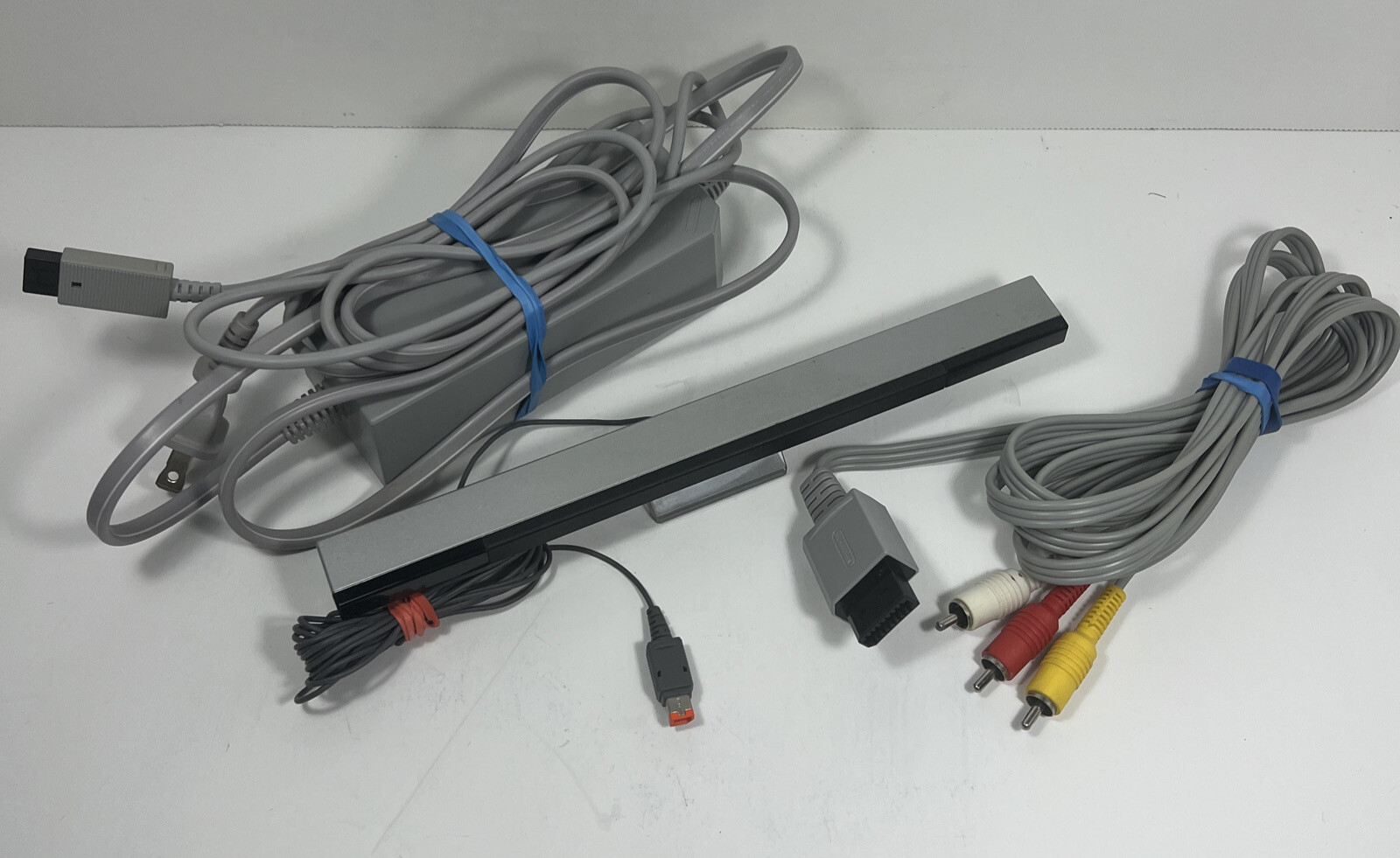 Nintendo Wii Console RVL-001 Bundle W/ 2 Controllers, Sensor, Cords, TESTED!!!