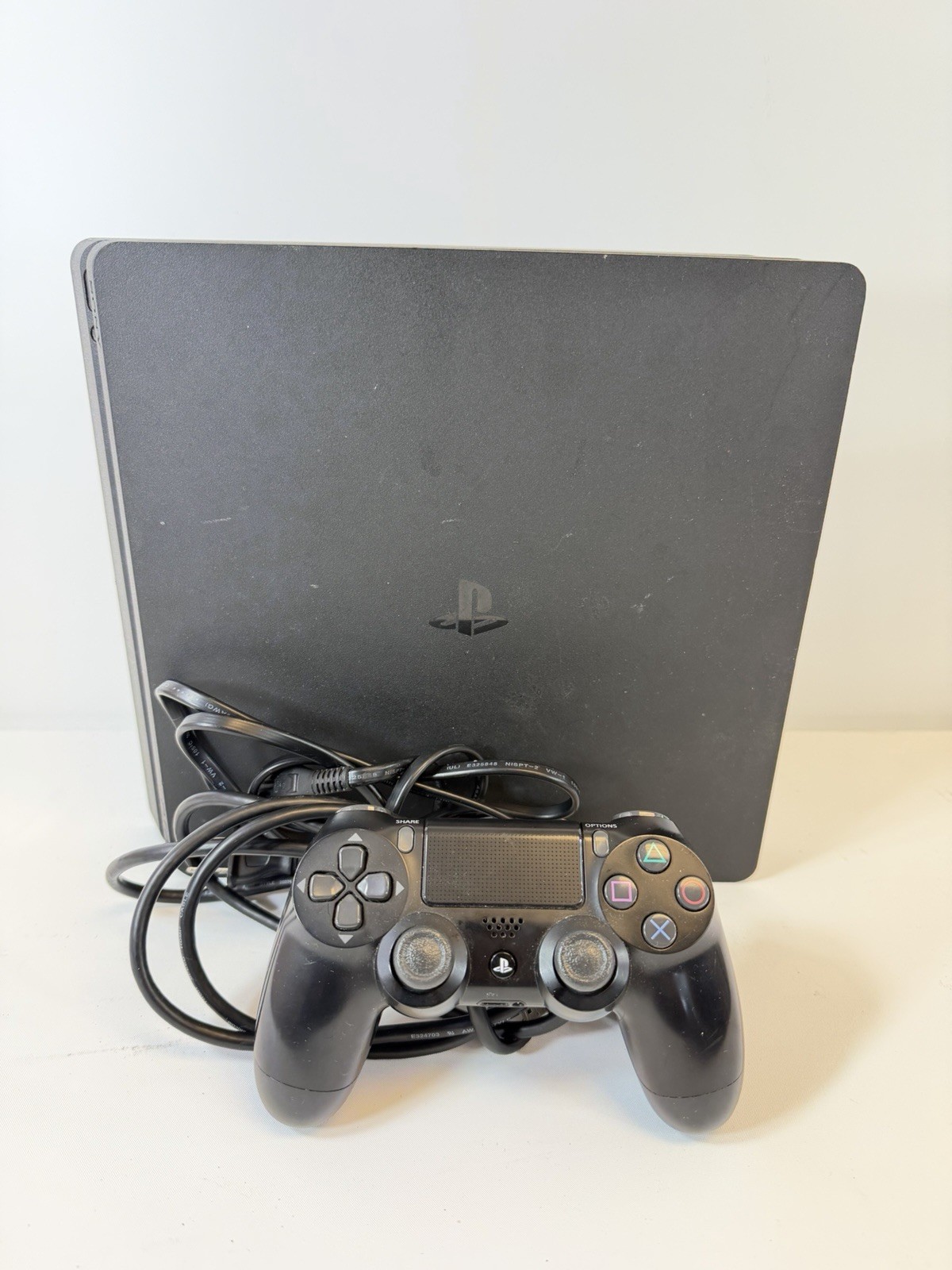 Sony PS4 Slim 1TB CUH-2115B Black Console Bundle Controller – Black