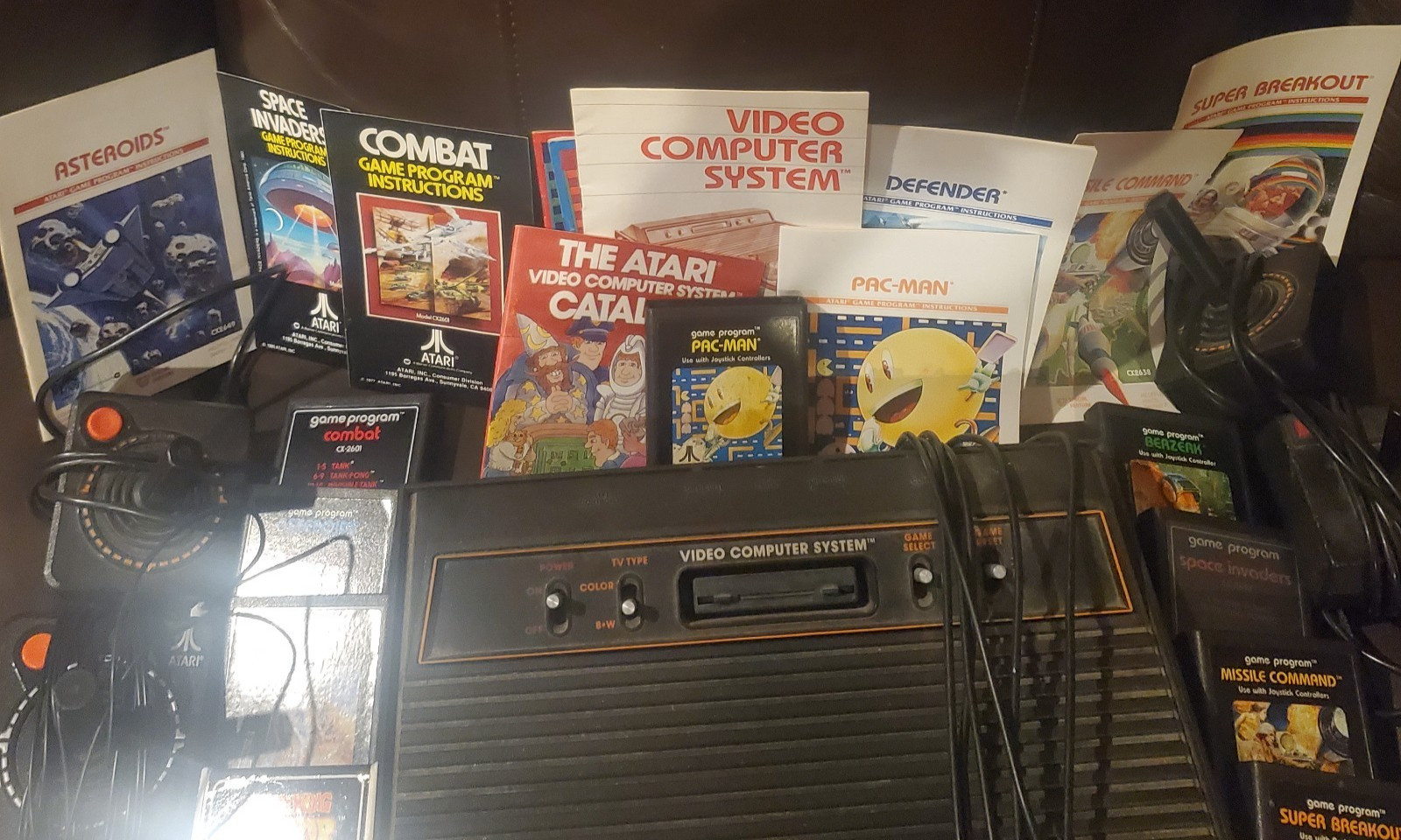 Atari 2600 Console 4Joystick, 2 paddle & 9 Game Bundle – used but stored well