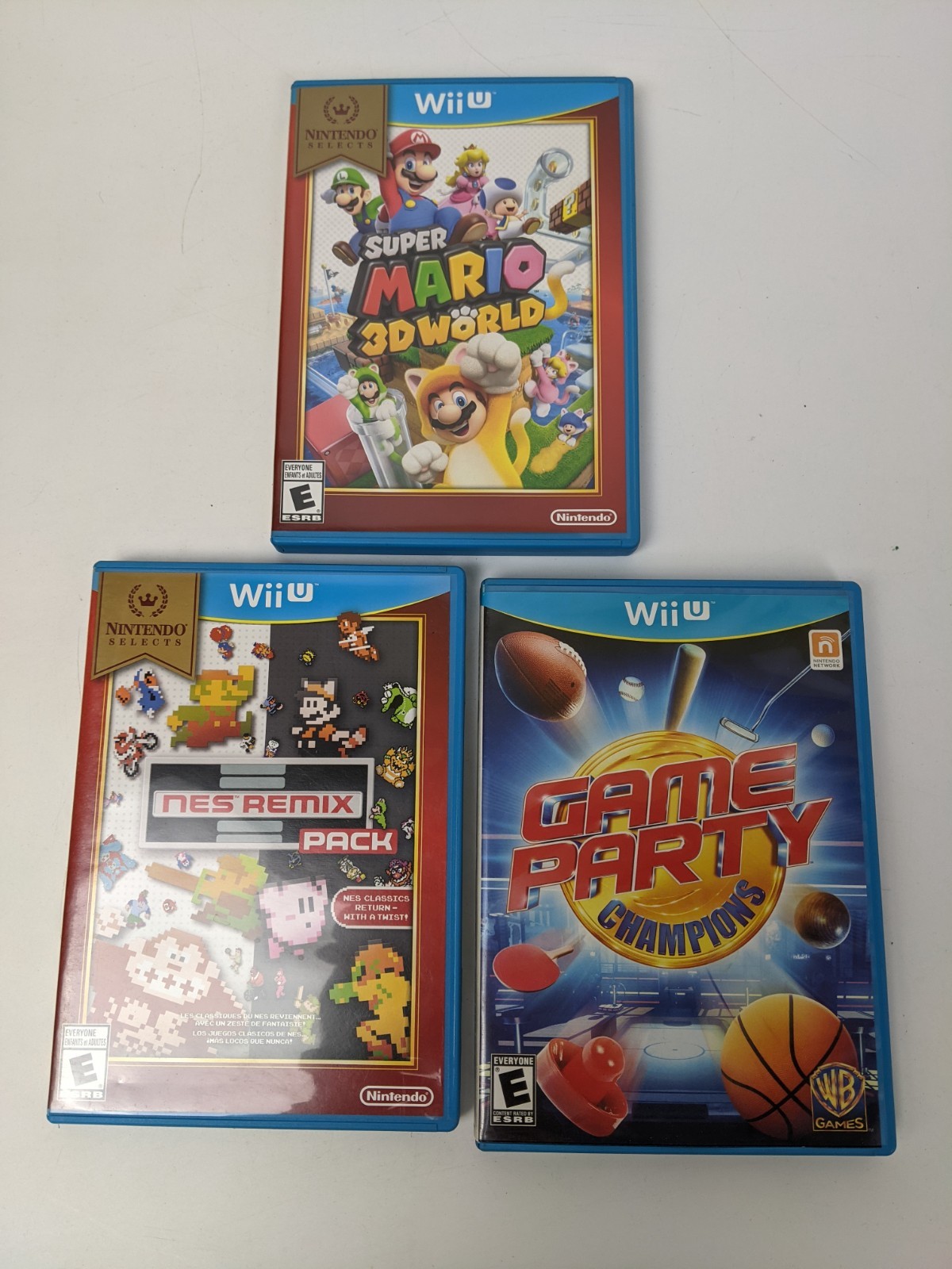Wii U Console, Pad & Game Bundle WUP-010 WUP-101(02) NES Remix Mario 3D World