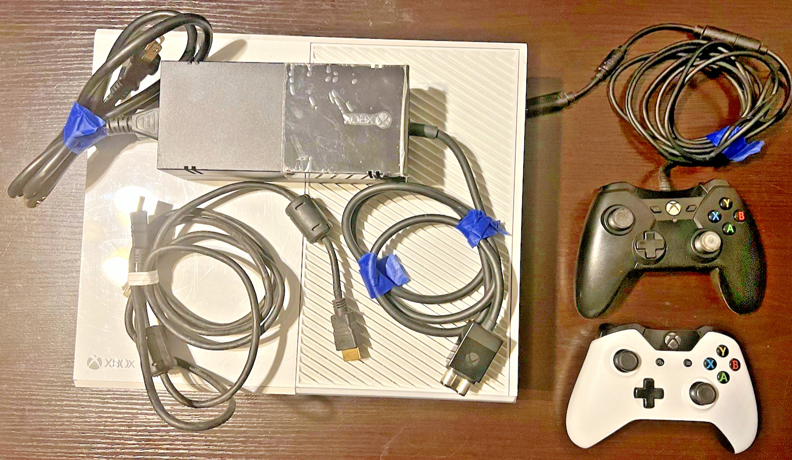X Box One Console with 2 controllers and wired plug in, HDMI cable included