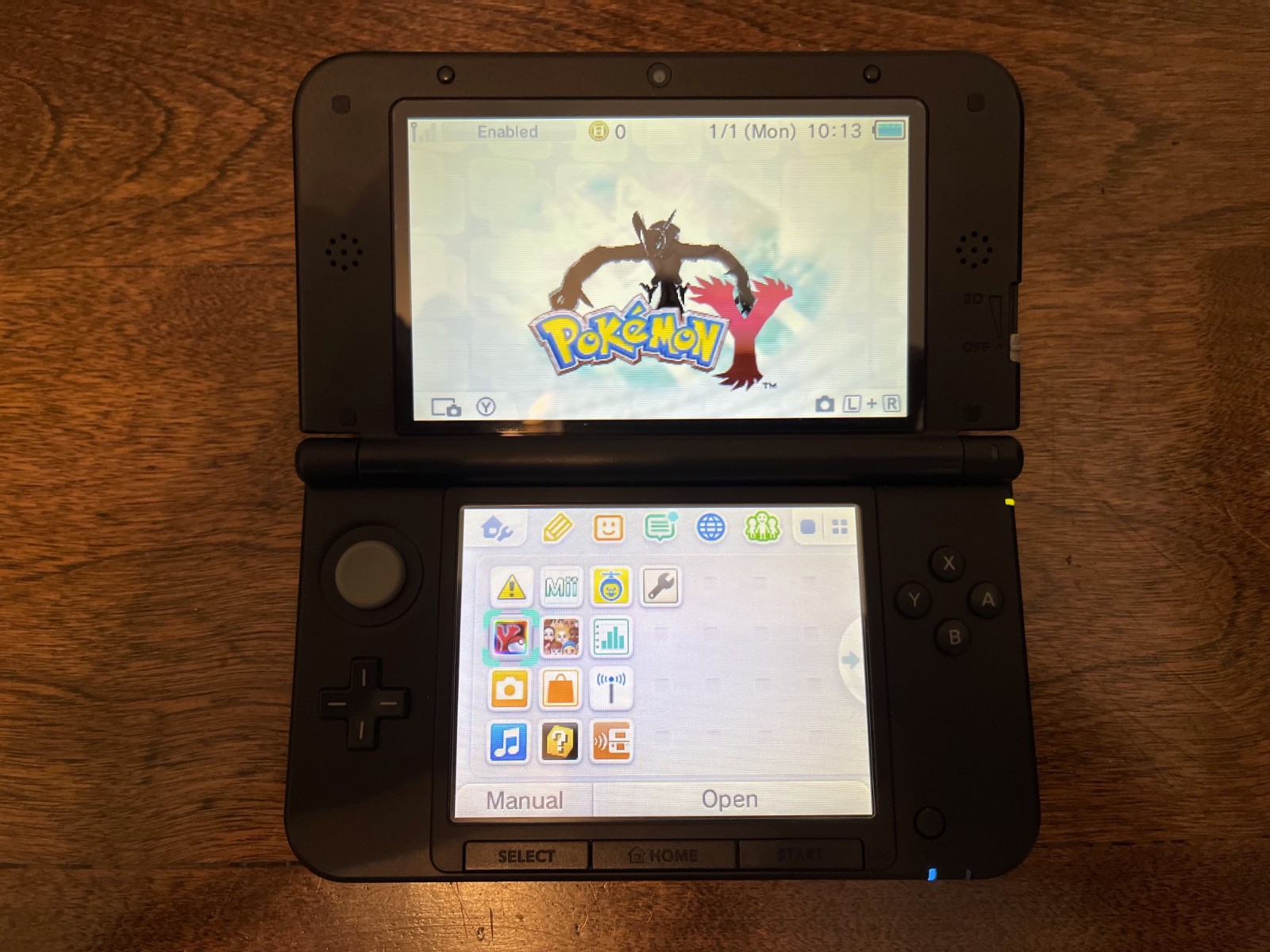 Nintendo 3DS LL 4GB Black/Silver Console (Region Free) w/ Charger & 2 Games