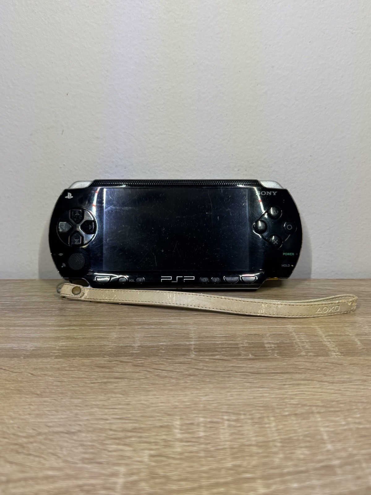 PlayStation Portable (Sony PSP) Video Game Console 1001 No Battery Or Cover READ