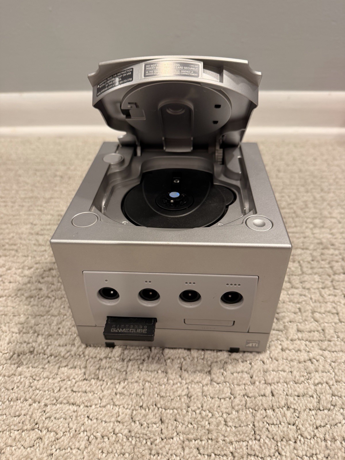 Nintendo GameCube Gaming System – Silver With 2 Controllers And Memory Card