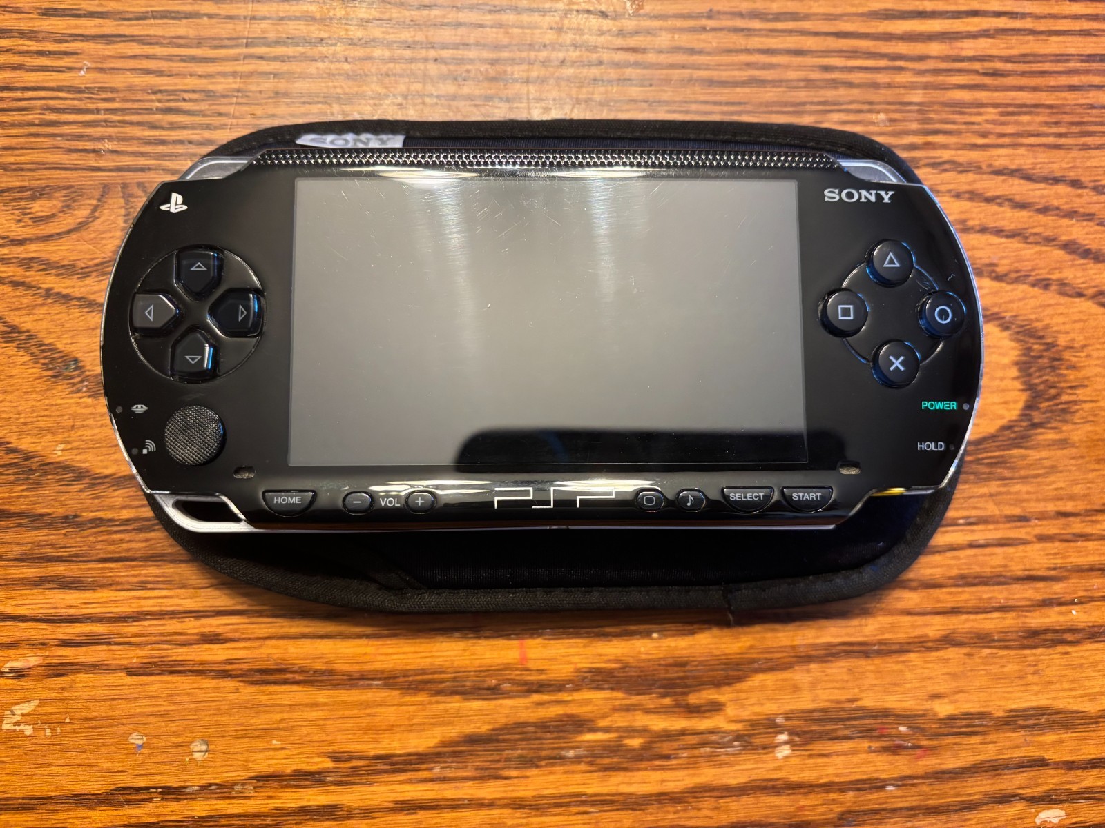 Sony PSP-1000 Black Bundle – CFW 6.61 ARK-4 – OEM Charger – 2 Batteries – Case