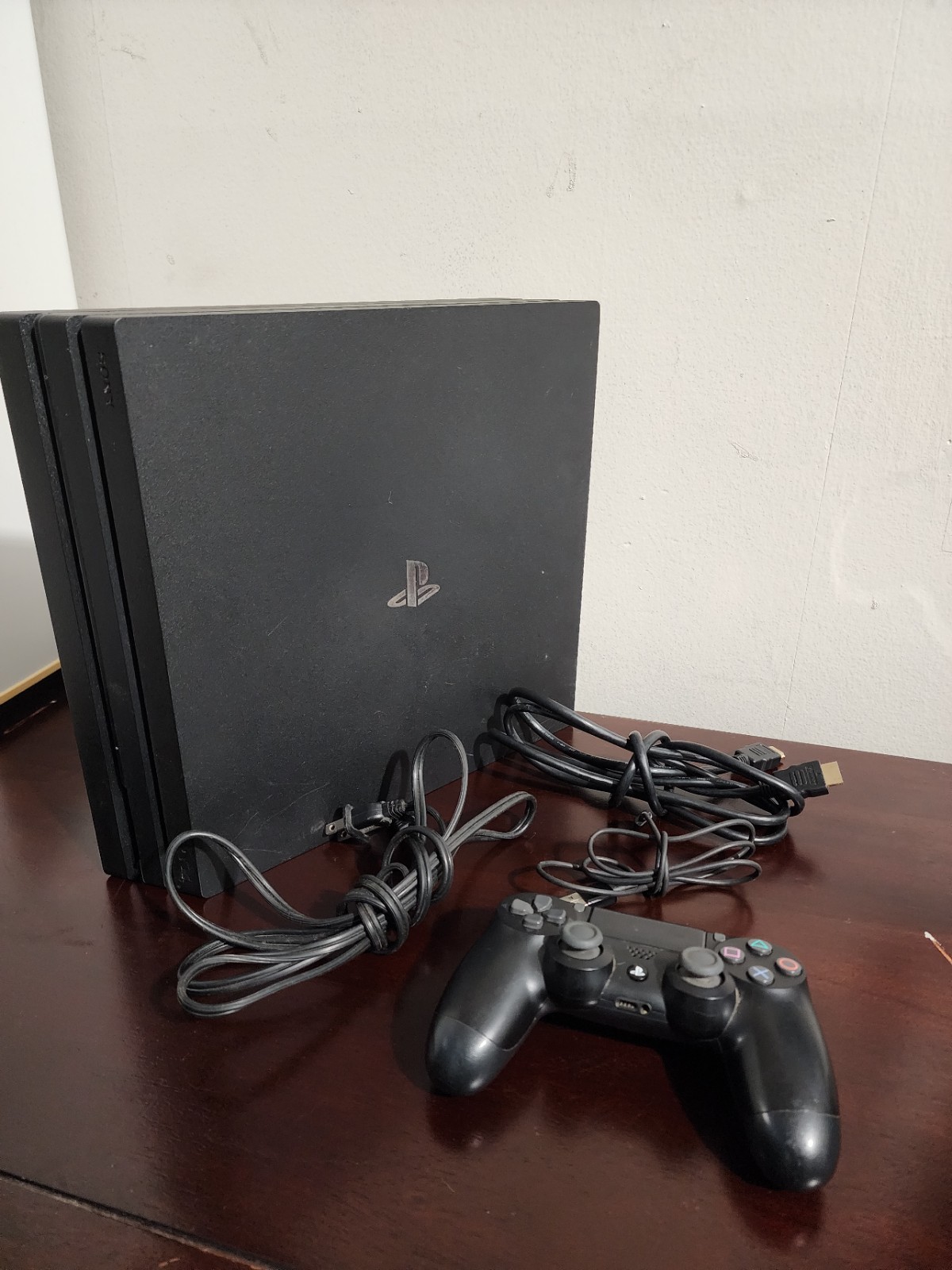 TESTED Sony PlayStation 4 Pro 1TB – Jet Black