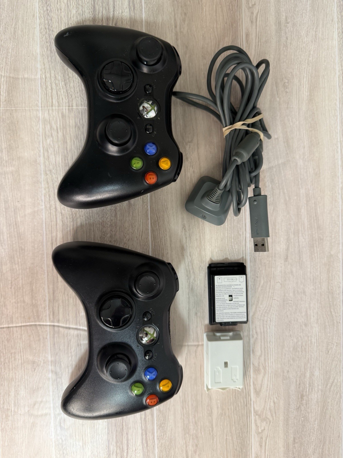 Microsoft Xbox 360 Kinect Bundle 250GB Matte Black Console w/ 2 Controllers