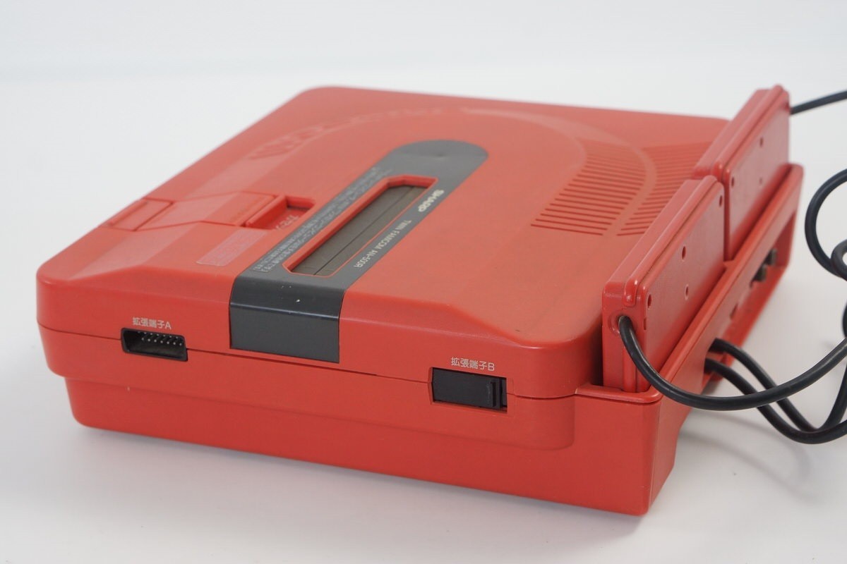 TWIN FAMICOM SHARP Console System AN-500R Red Tested Ref 365182