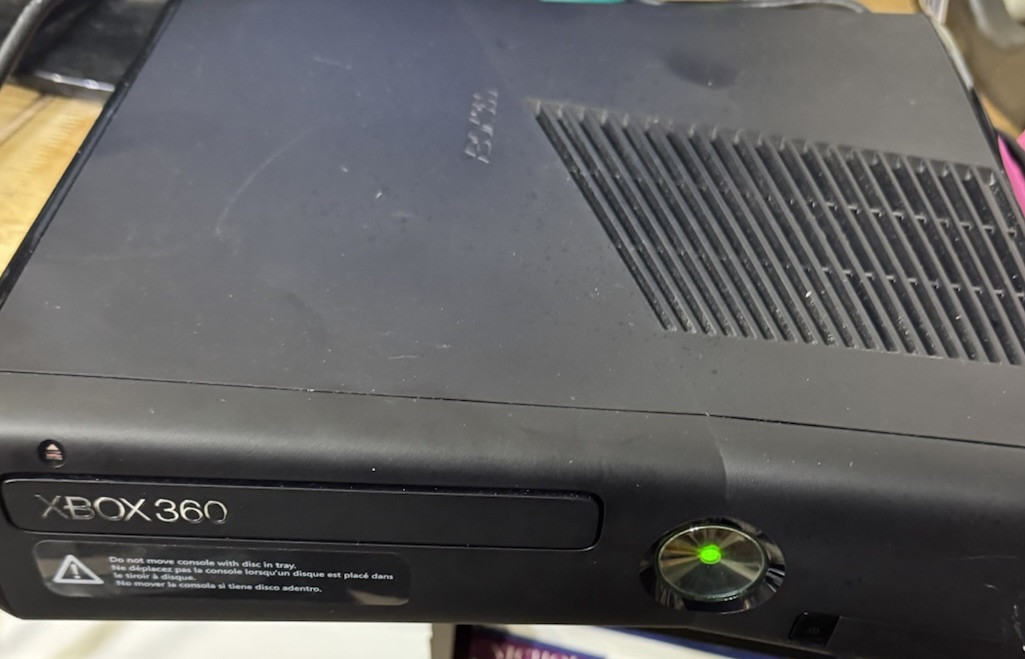Microsoft Xbox360 S 250GBBk HDMI,Video Game Console 1439 wKinect Sensor,12Games