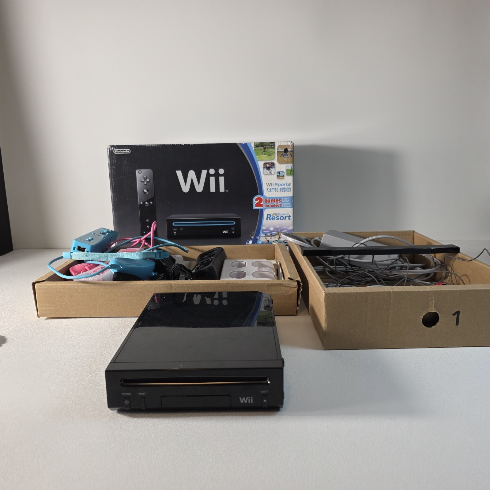 Nintendo Wii Console Bundle 3 Nunchuck, 3 Controller, RVL-101 – Black with Box