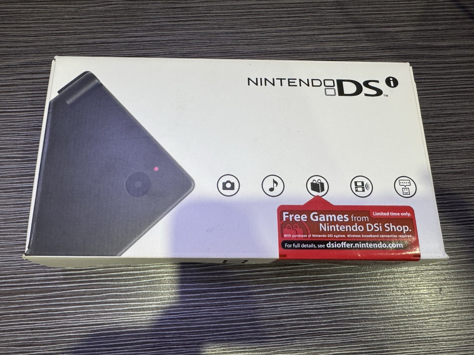Nintendo DSi Launch Edition Black Handheld System – Very Good