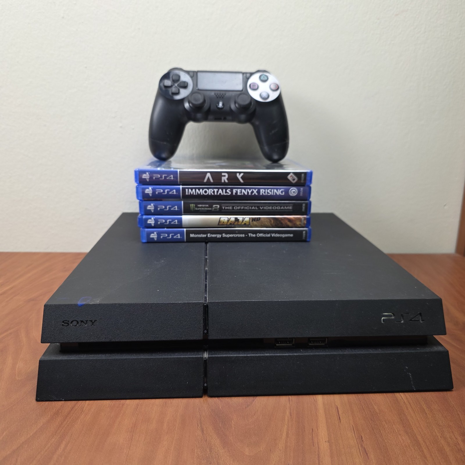 Sony PlayStation 4 PS4 500GB Console Bundle w/ Controller & 5 Games Tested