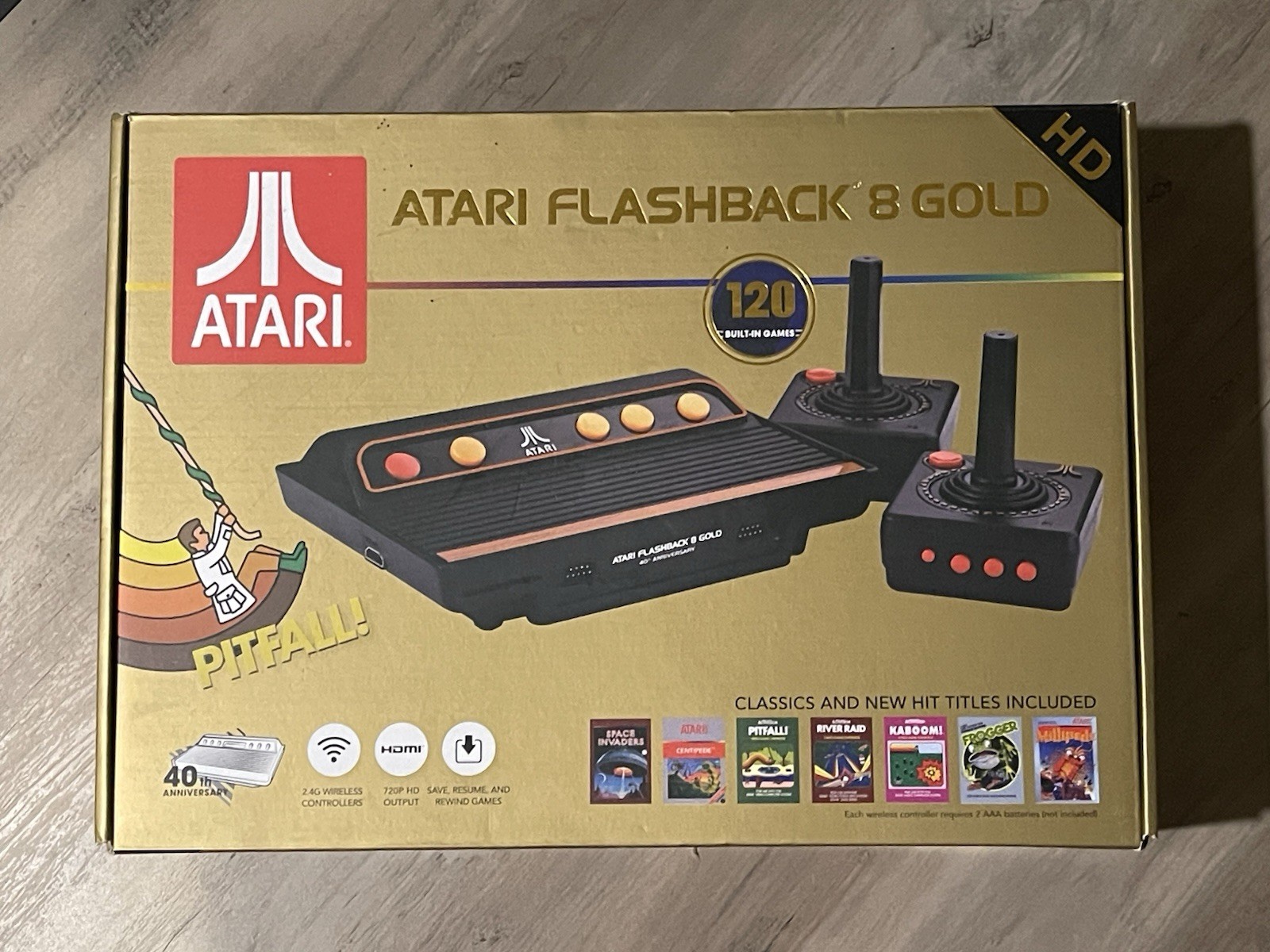 Atari Flashback 8 Gold Deluxe HD Console Wireless Controllers – Gold
